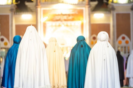 Elegant Abayas, Khimars, and Jilbabs for Taraweeh Prayers: Shop Mariam's Collection February 2025 - Mariam's Collection