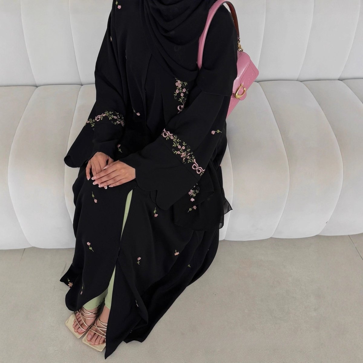 Floral Abaya: Prints and Embroidery for Softer Elegance