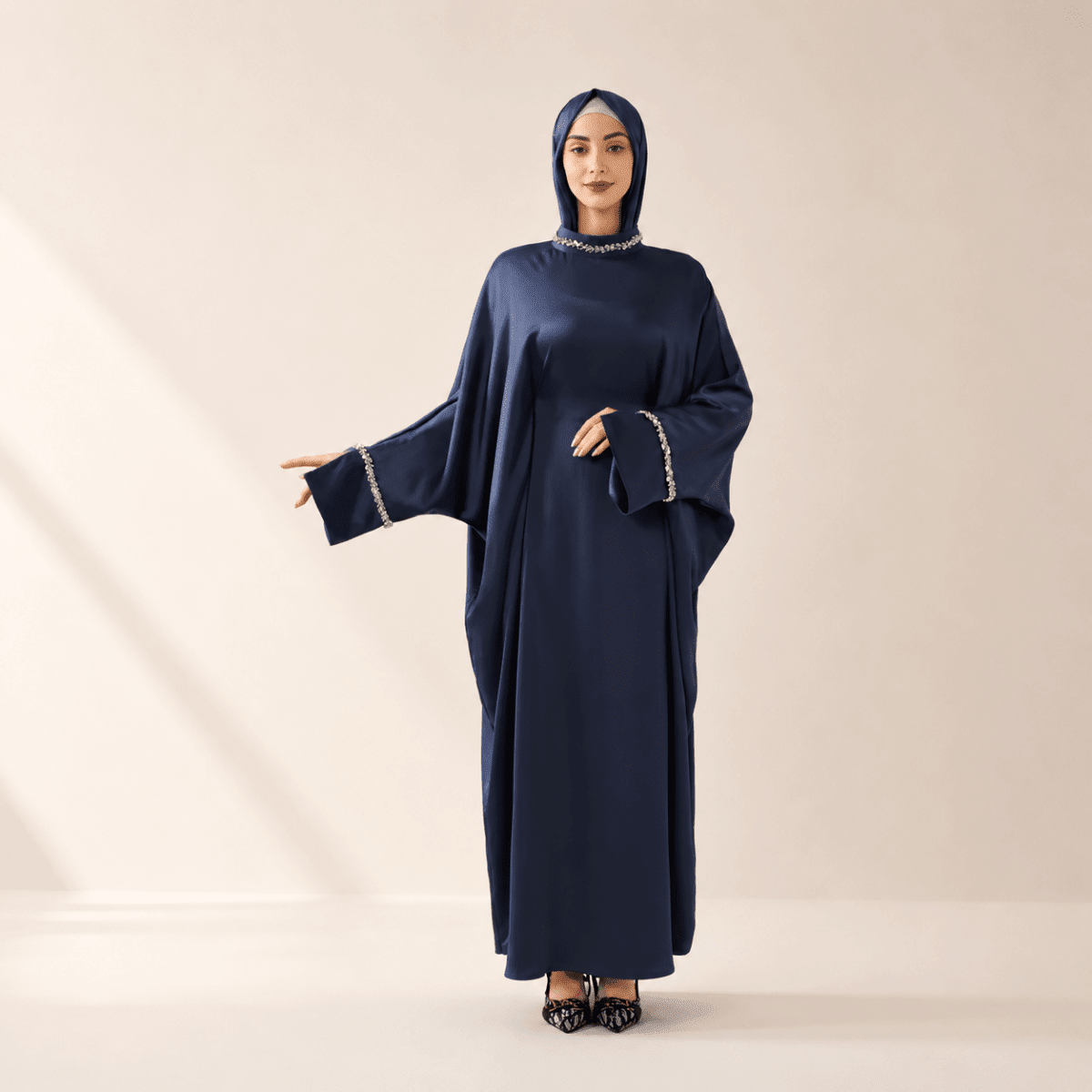 Kaftan vs Abaya: Key Differences and When to Wear Each