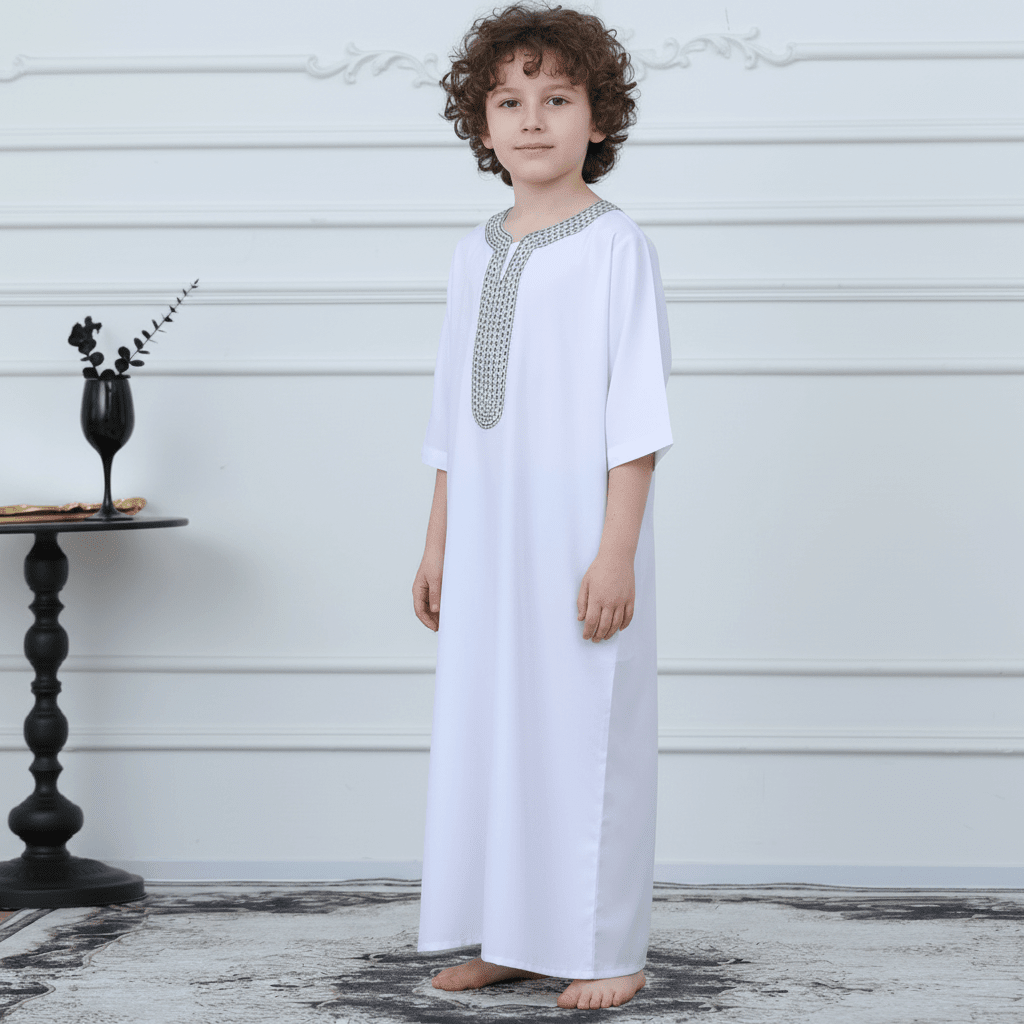 The Thobe Explained: Cuts, Fabrics & When to Wear It