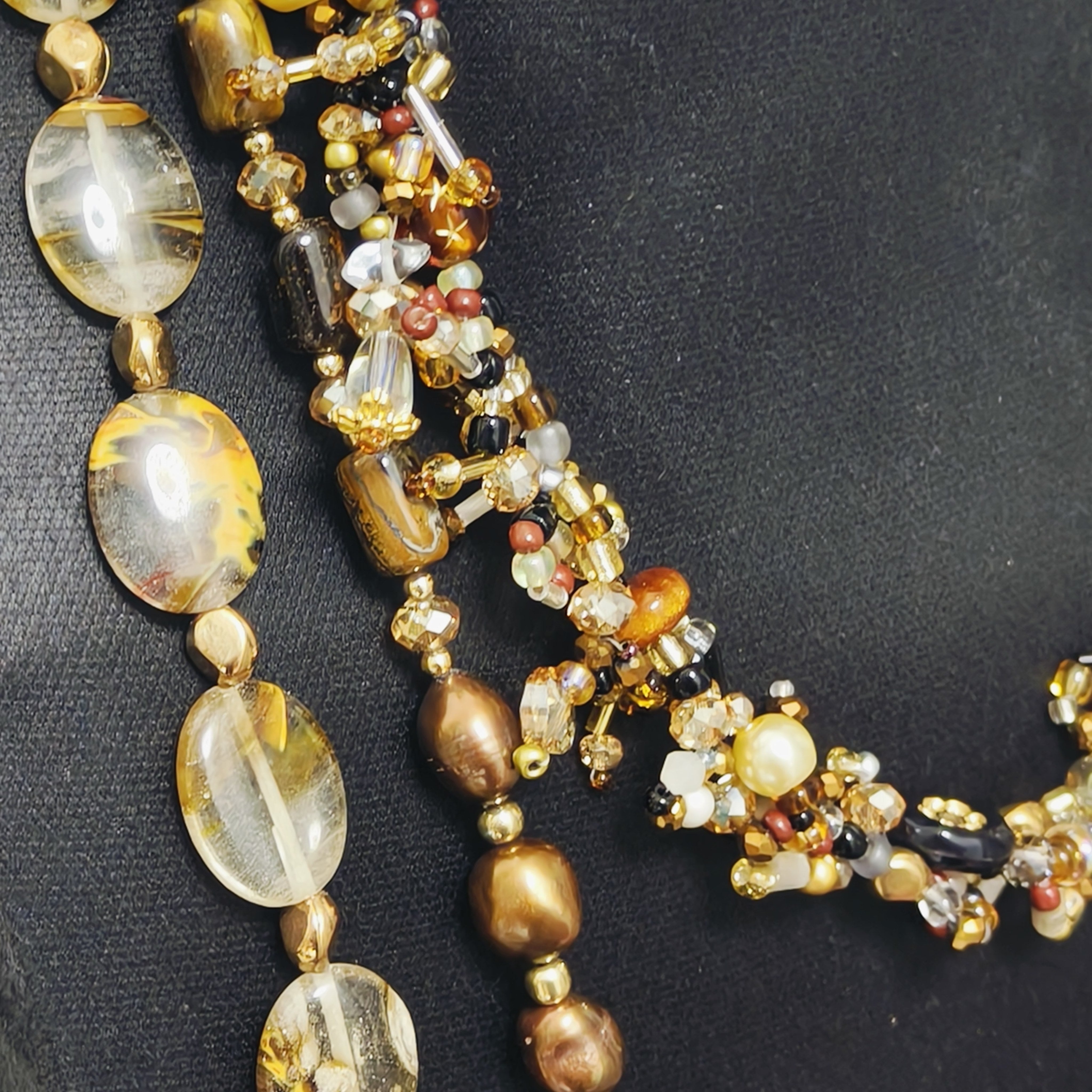 Versatile Adornment Stratified Brilliance Necklace Set (MAC344)