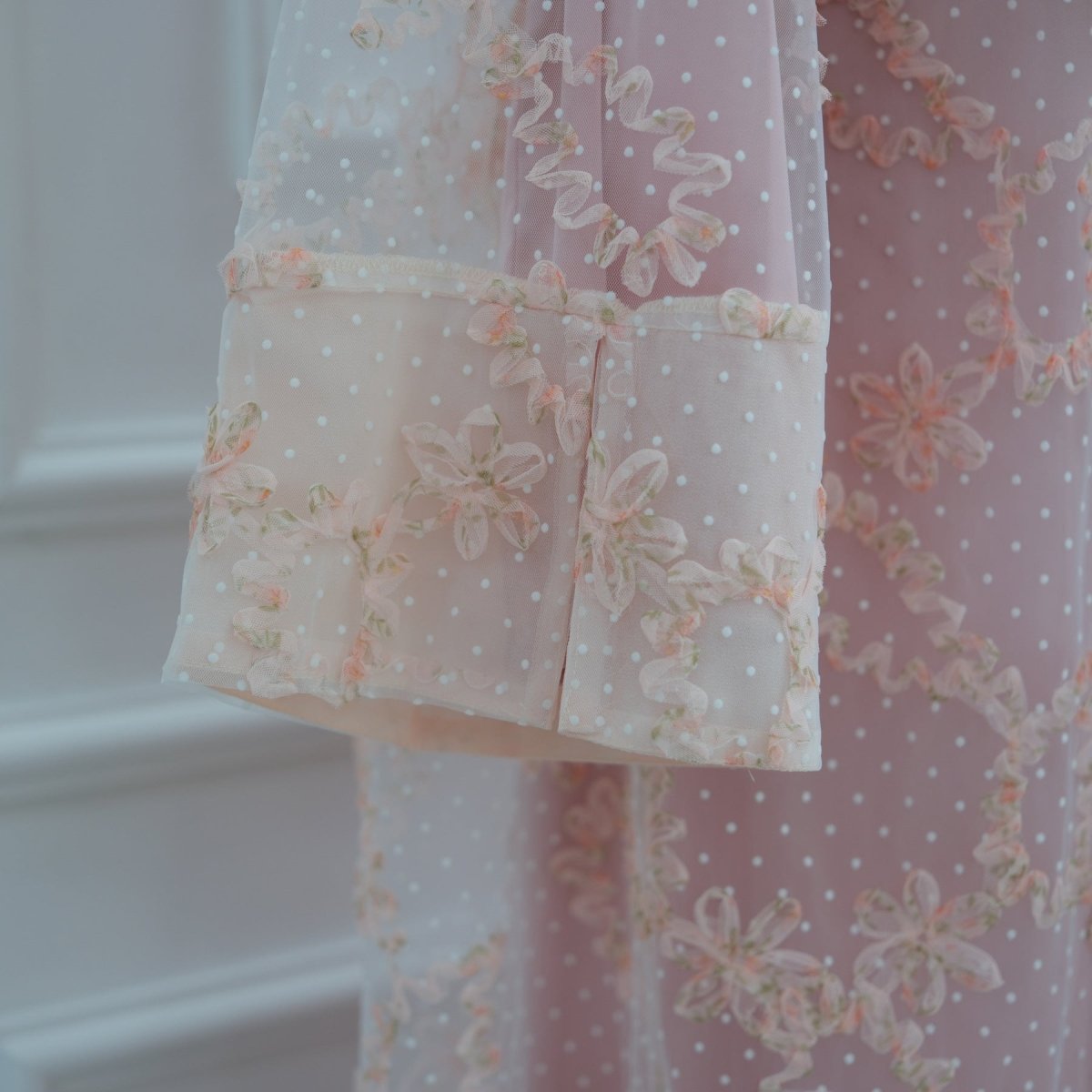 3D Floral Mesh Open Abaya(MOA288) - Mariam's Collection