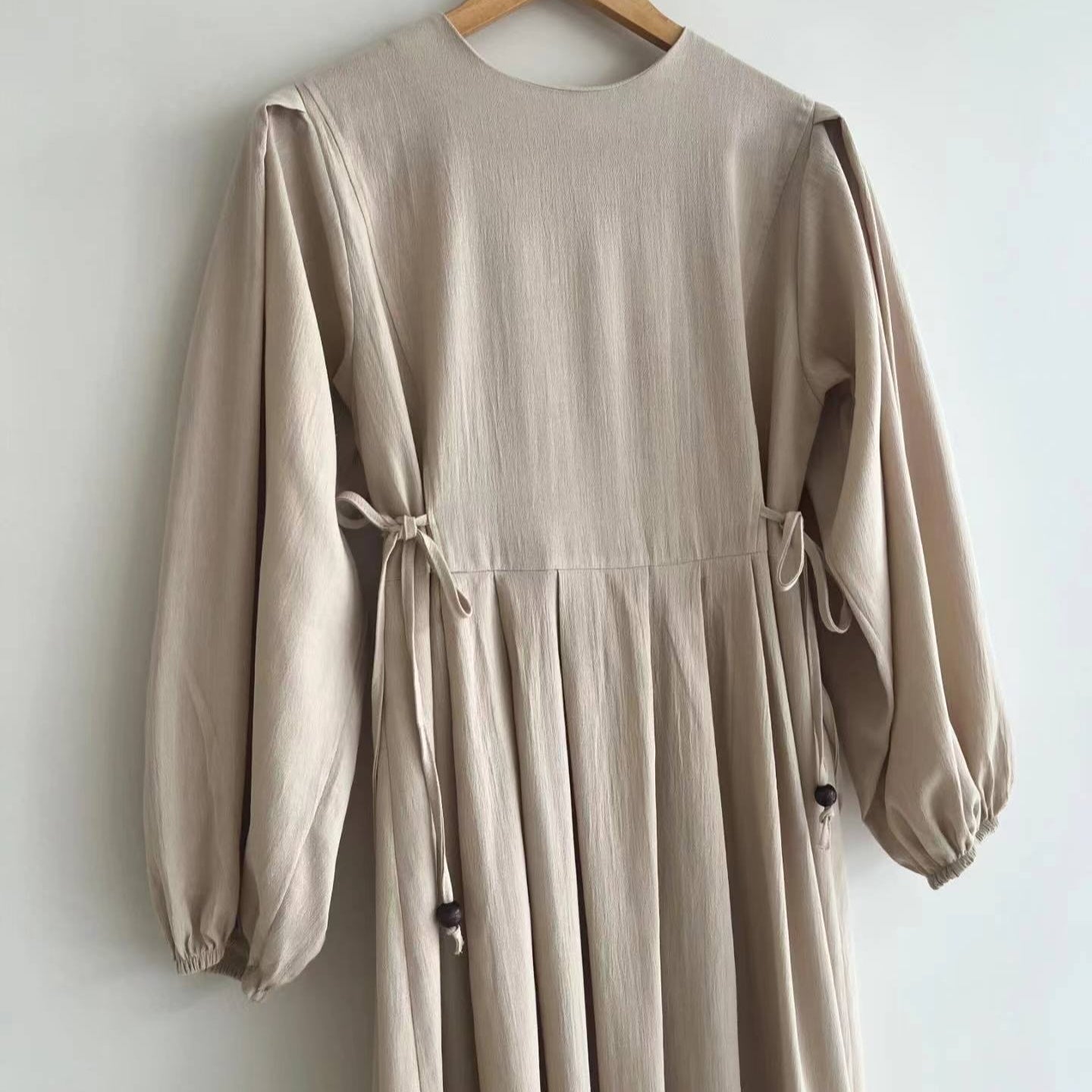 Tie-Waist Bubble Sleeve Abaya | Pleated Maxi Dress with Back Zip(MA364)