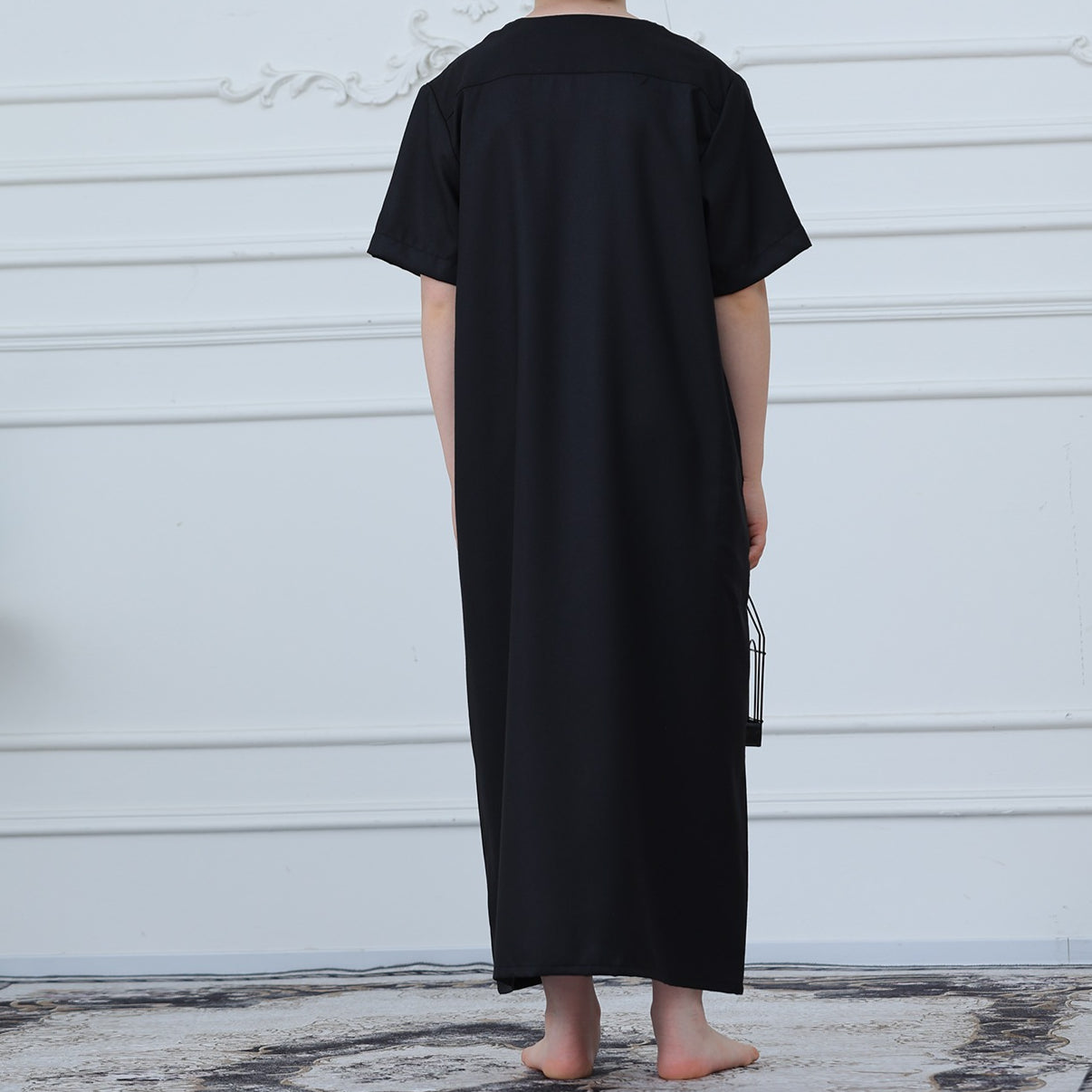 Boys Black Short Sleeve Embroidered Thobe with Pockets(MKB019)