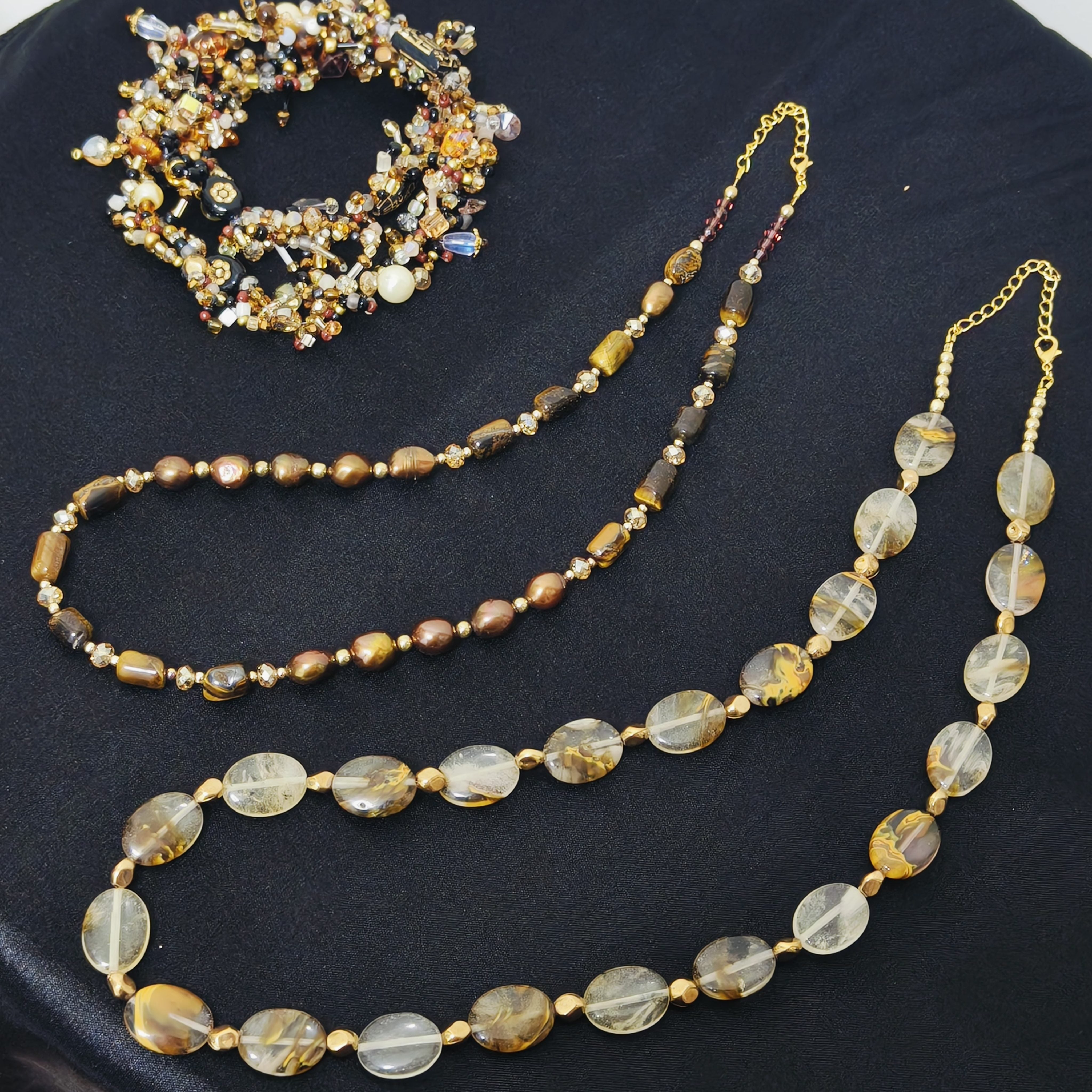 Versatile Adornment Stratified Brilliance Necklace Set (MAC344)