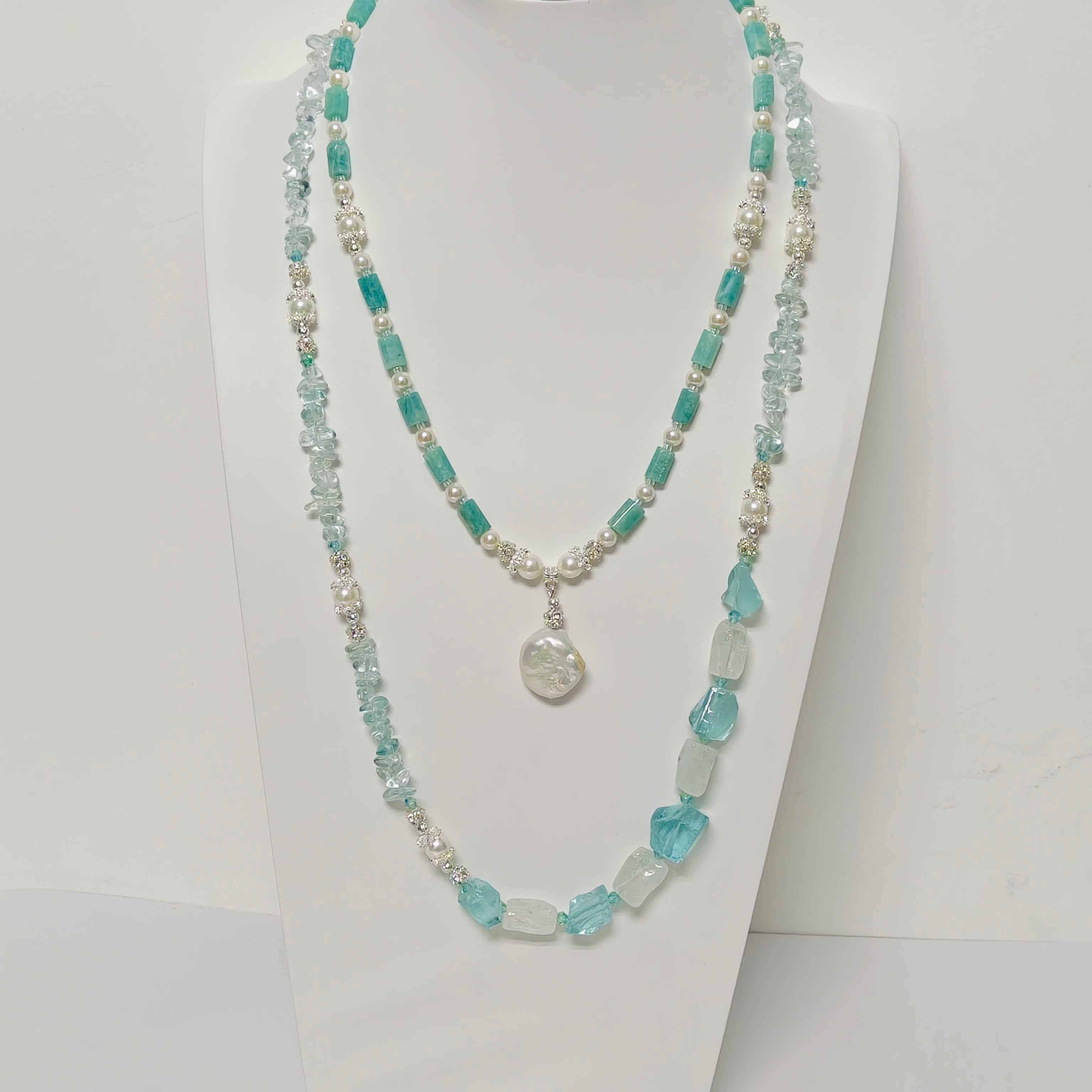 Versatile Adornment Stratified Brilliance Necklace Set (MAC344)