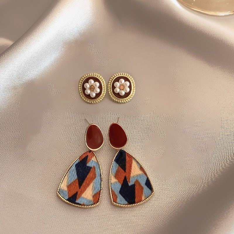 Vintage Wine Red Pearl Stud Earrings(MAC466)