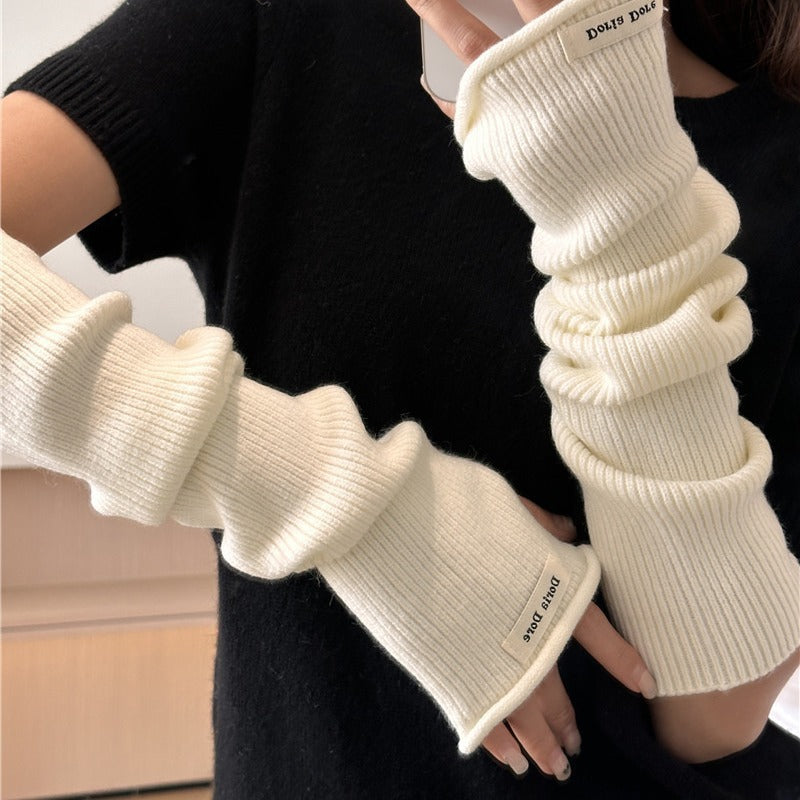 Cascading Knit Sleeve Covers Cozy Elegance for Layered Style (MAC312)