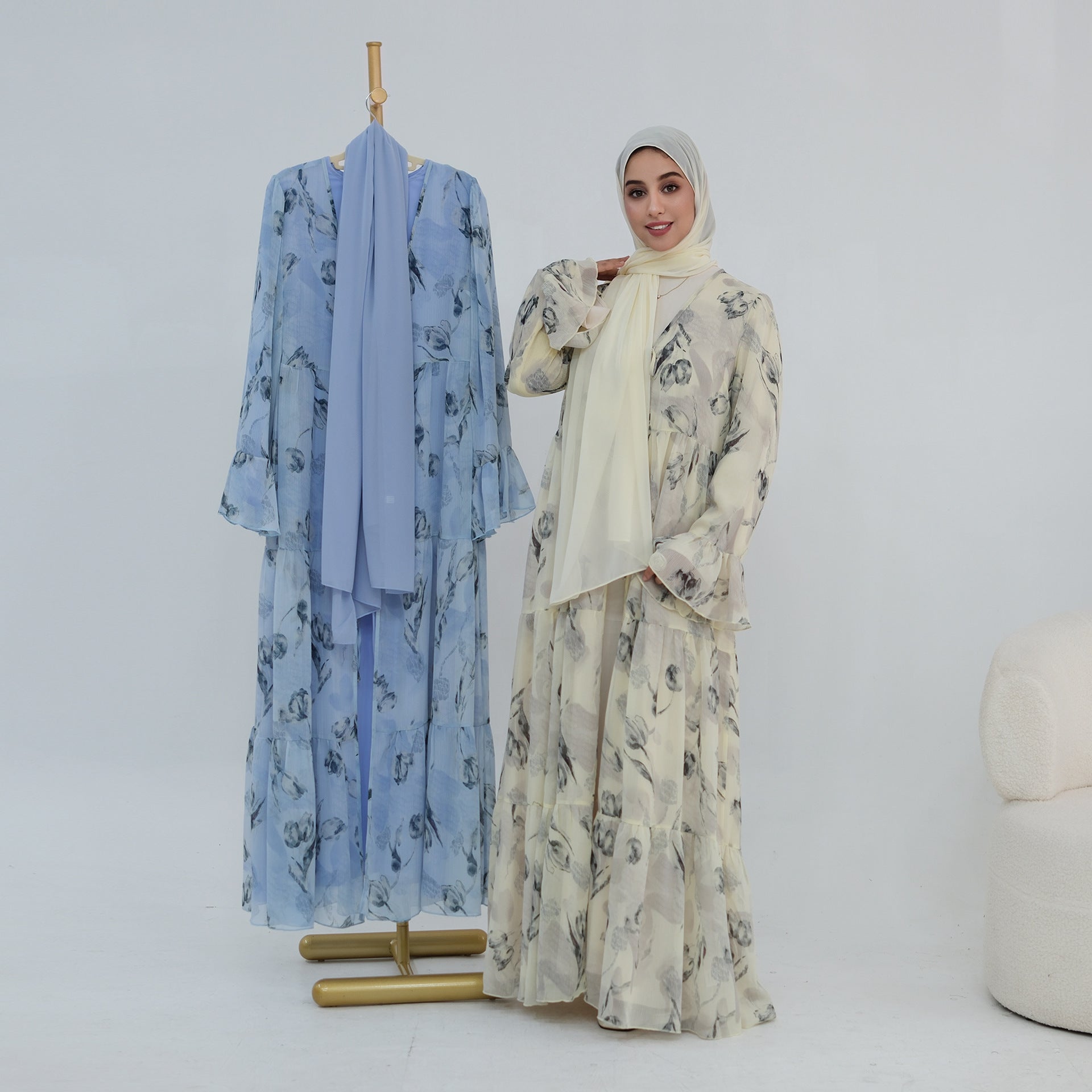 Chiffon Crinkle Flared Sleeve Tiered Open Abaya Set(MOA341)