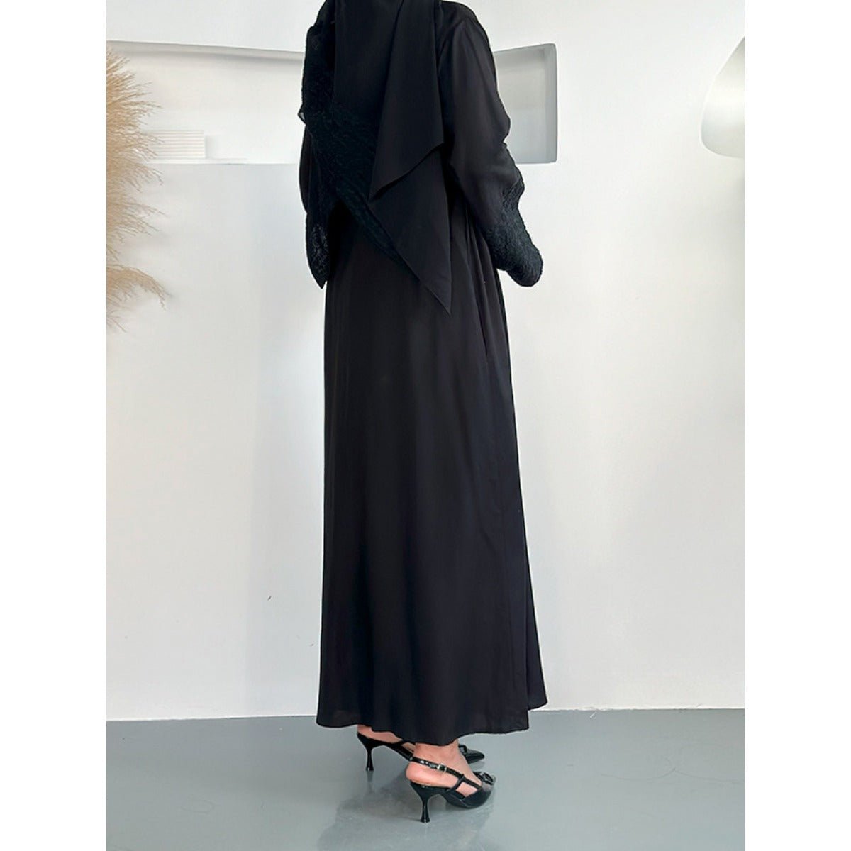 Blossom Elegance Modest Luxury 3 - Piece Abaya Set | Pink & Beige Bell Sleeve Robe with Inner Dress & Hijab. (MOA193) - Mariam's Collection