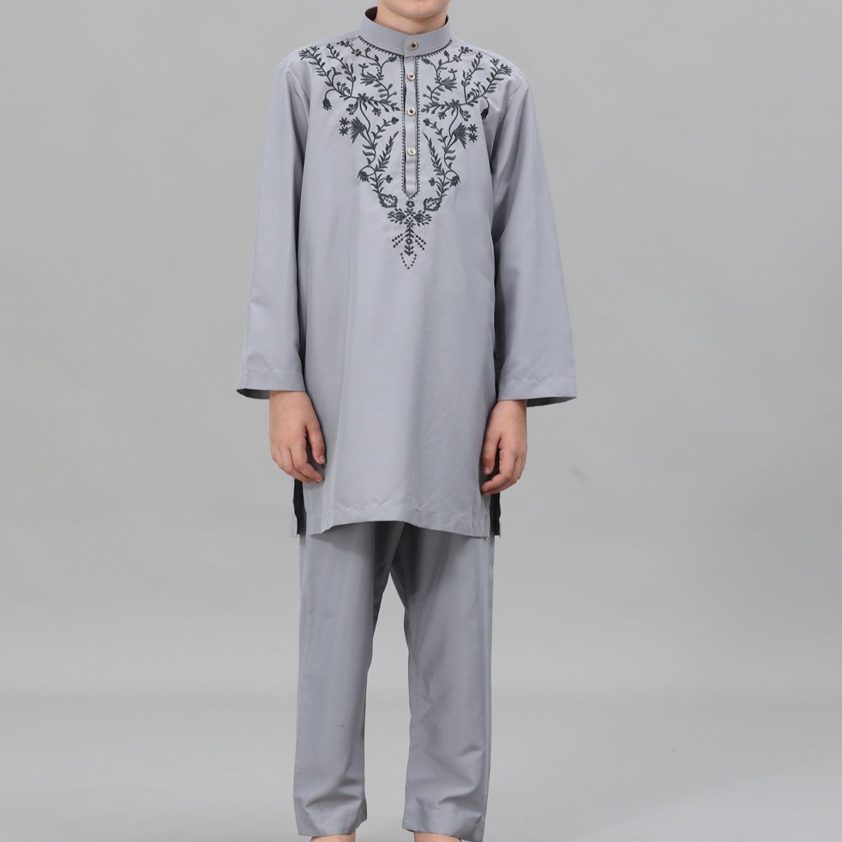 Boys' Embroidered Thobe Set with Pants – Kids' Thobe