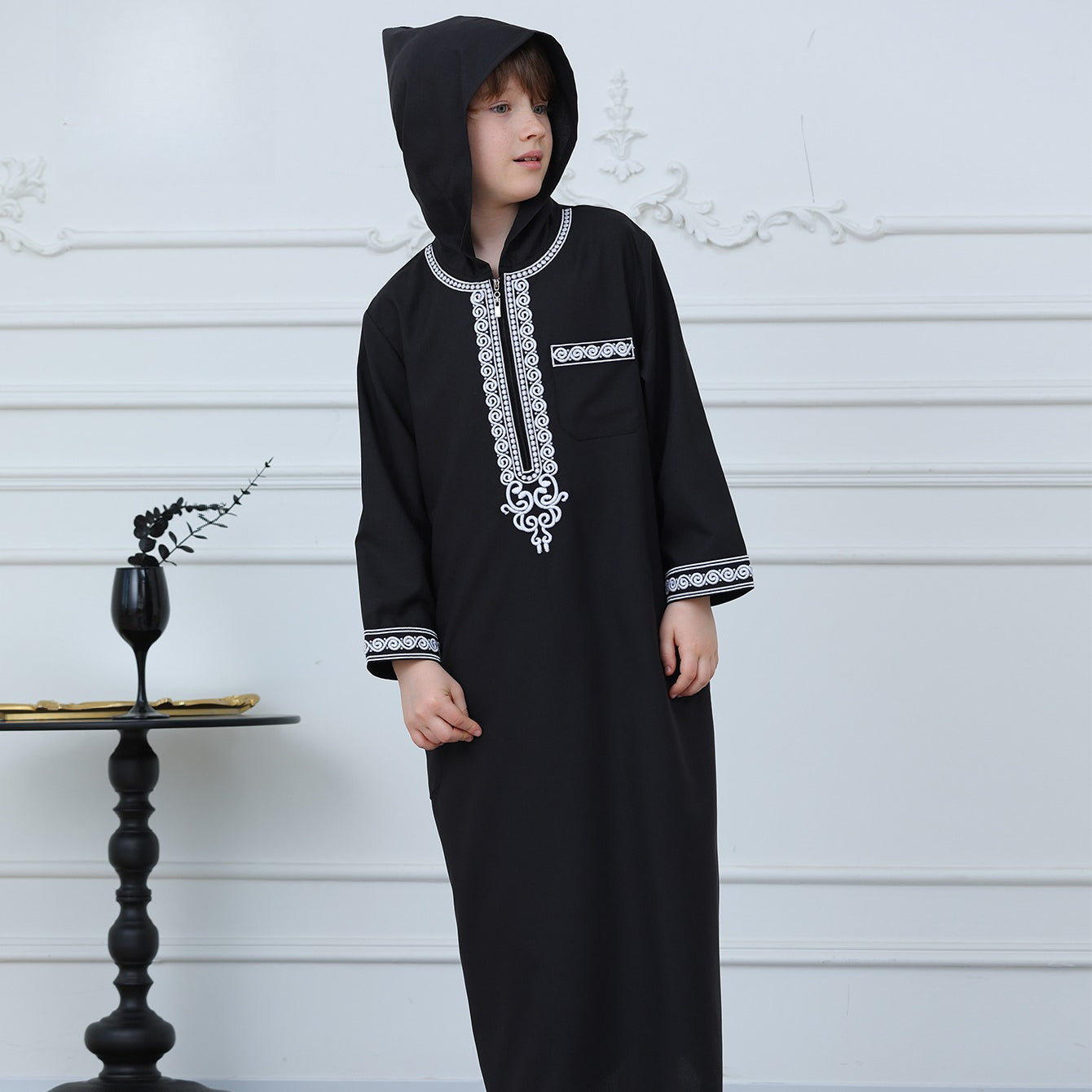 Boys Embroidered Hooded Thobe with Pockets(MKB010)