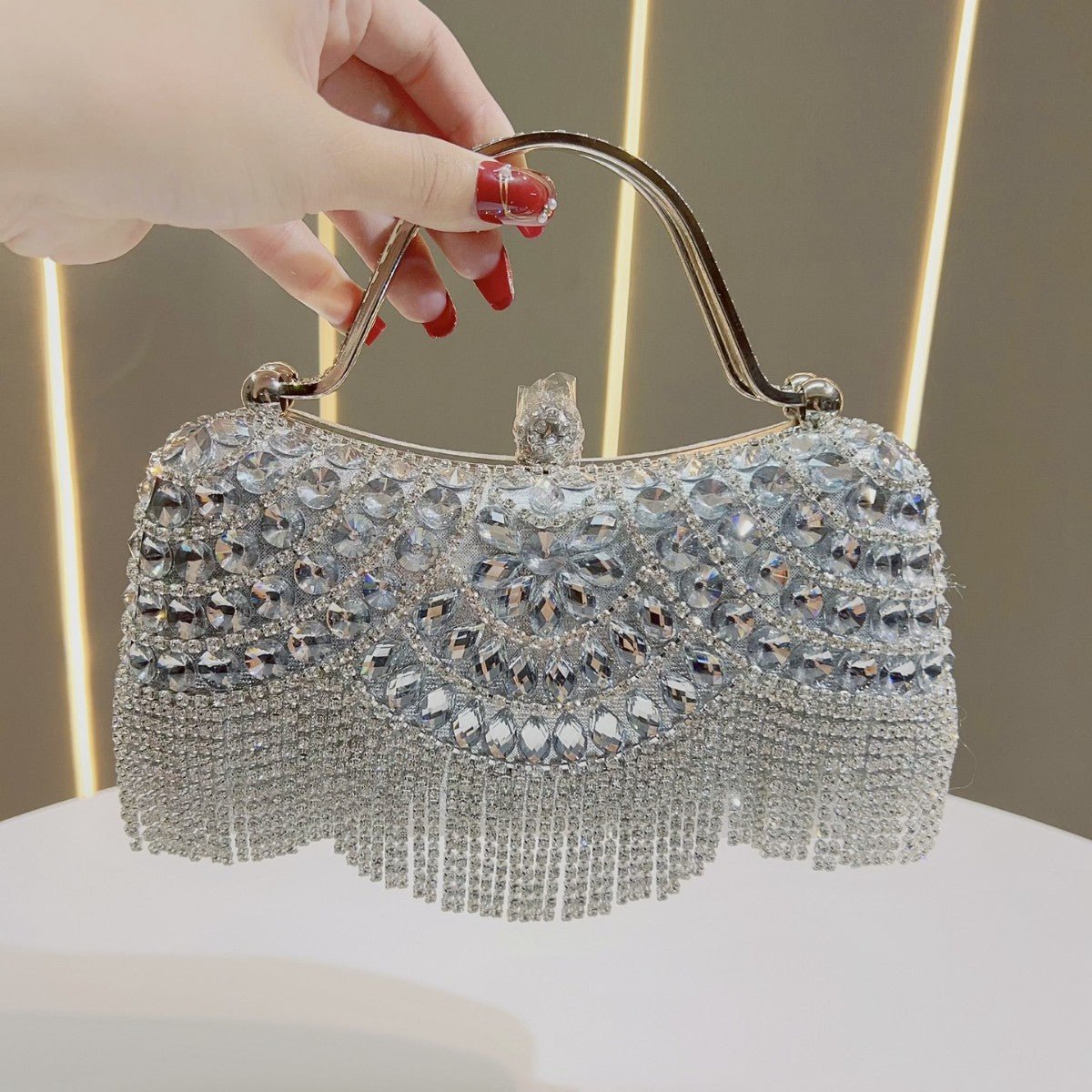 Crystal-Embellished Clutch Bag with Tassels – Versatile Evening Purse for Weddings & Galas (MAC276) Silver