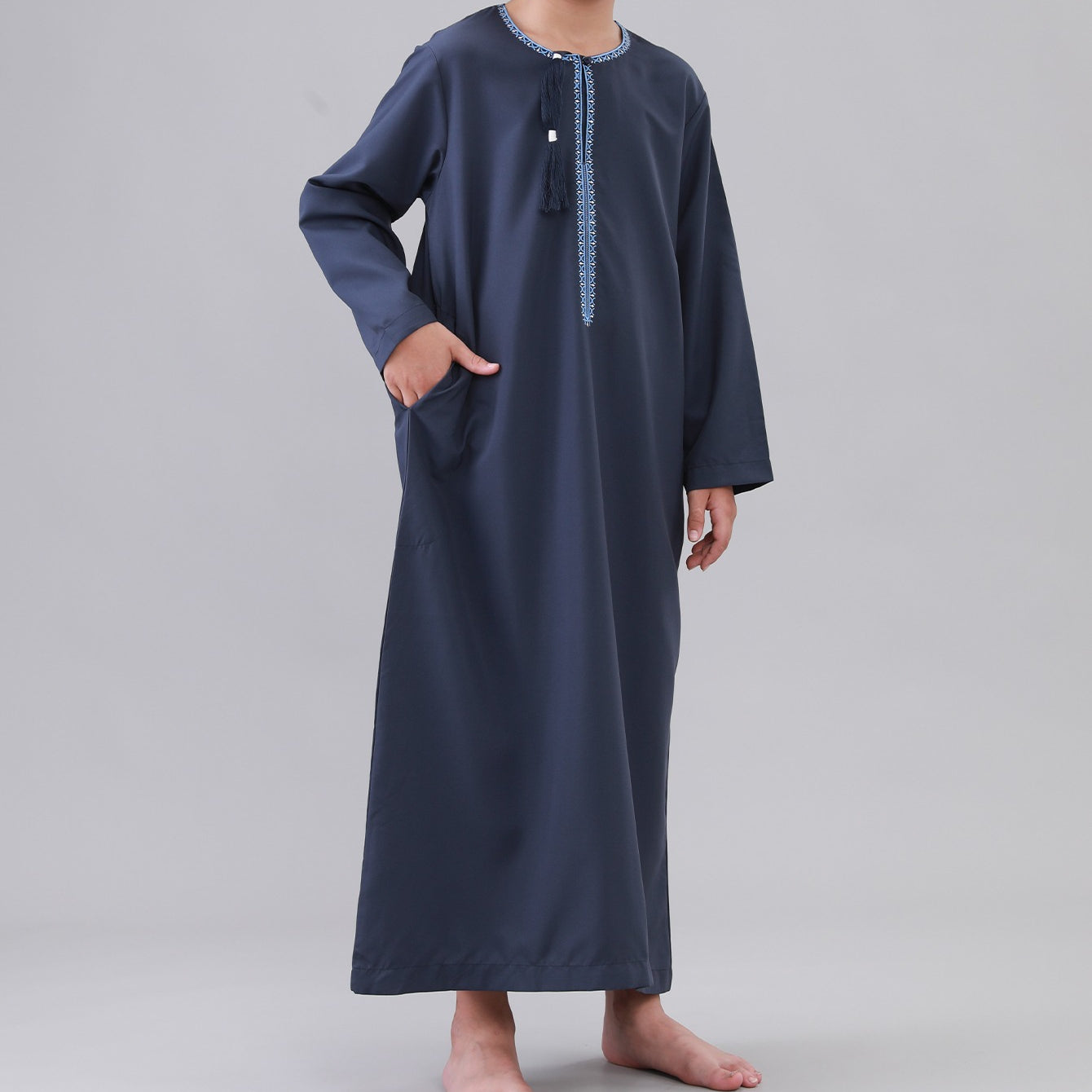 Boys Embroidered Thobe with Tassel Detail(MKB016)