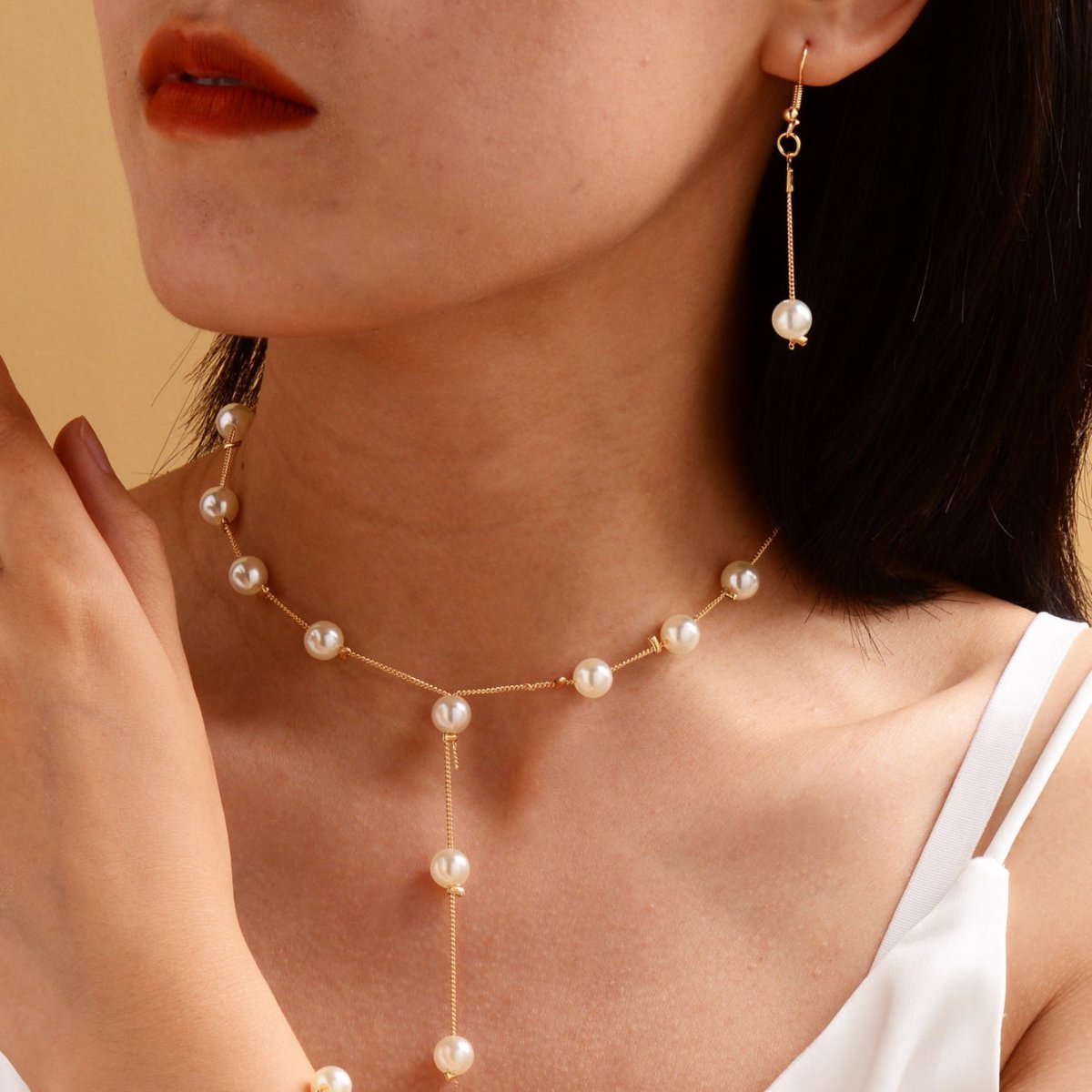 Elegance Pearl Earrings & Necklace Ensemble (MAC313) - Mariam's Collection