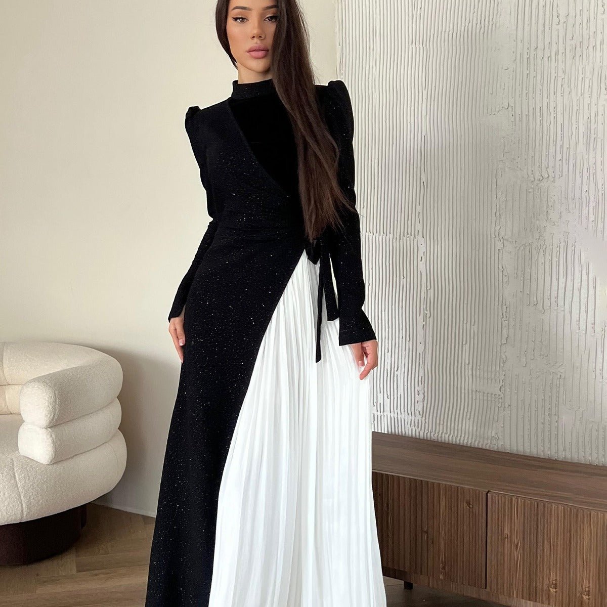 Elegant High Neck Long Sleeve Black & White Spliced Pleated Dress Abaya with Puffed Shoulders. (MA195) Black-White / M Elegant High Neck Long Sleeve Black & White Spliced Pleated Dress Abaya with Puffed Shoulders. (MA195) Black-White / M