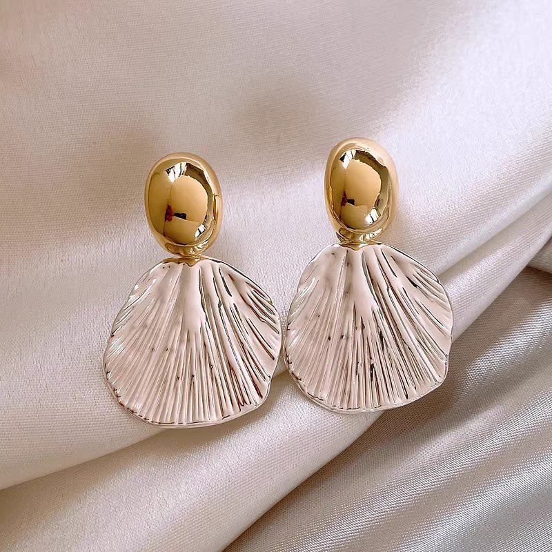 Everyday Chic Artisan Texture Drop Earrings (MAC323) - Mariam's Collection