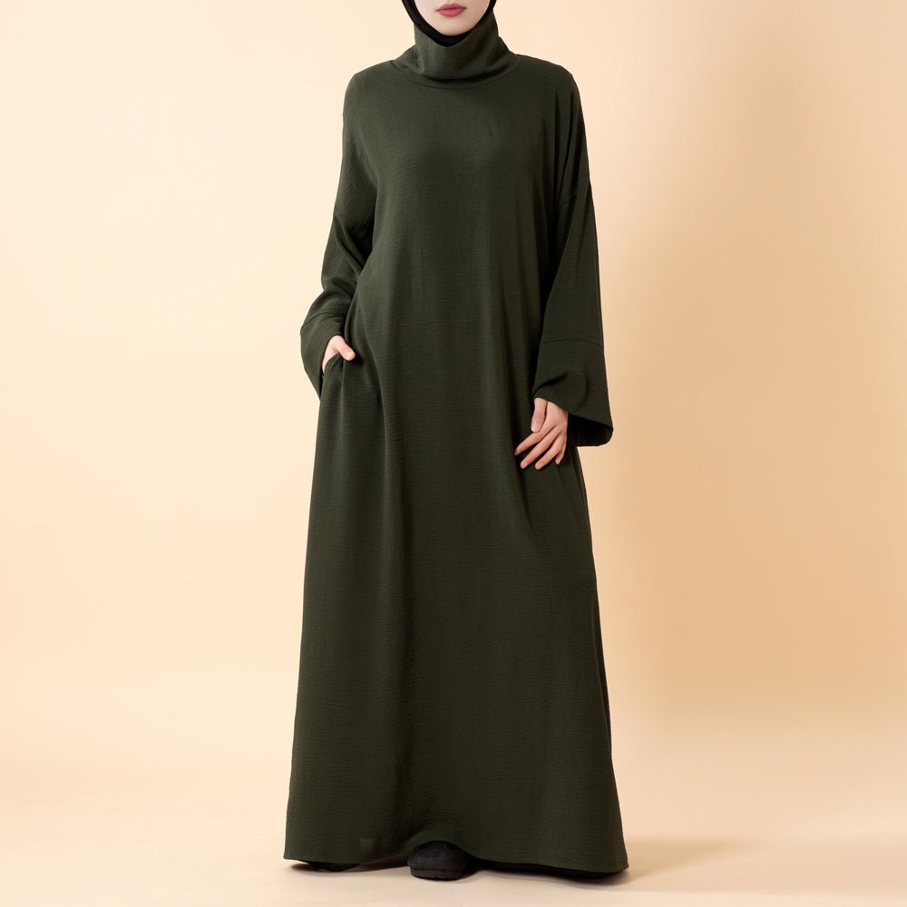 Everyday Crepe Turtleneck Abaya – Relaxed Fit for All Seasons
