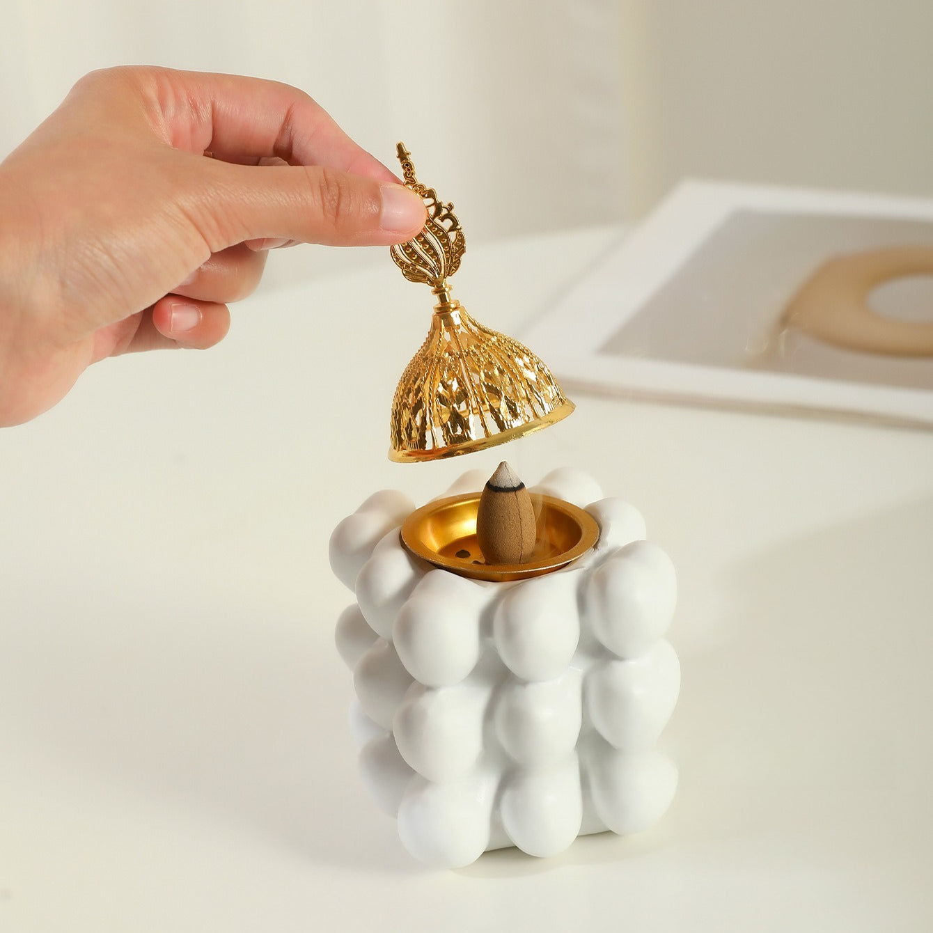 Resin Decorative Heart-Shaped Cube Incense Burner (MAC401)