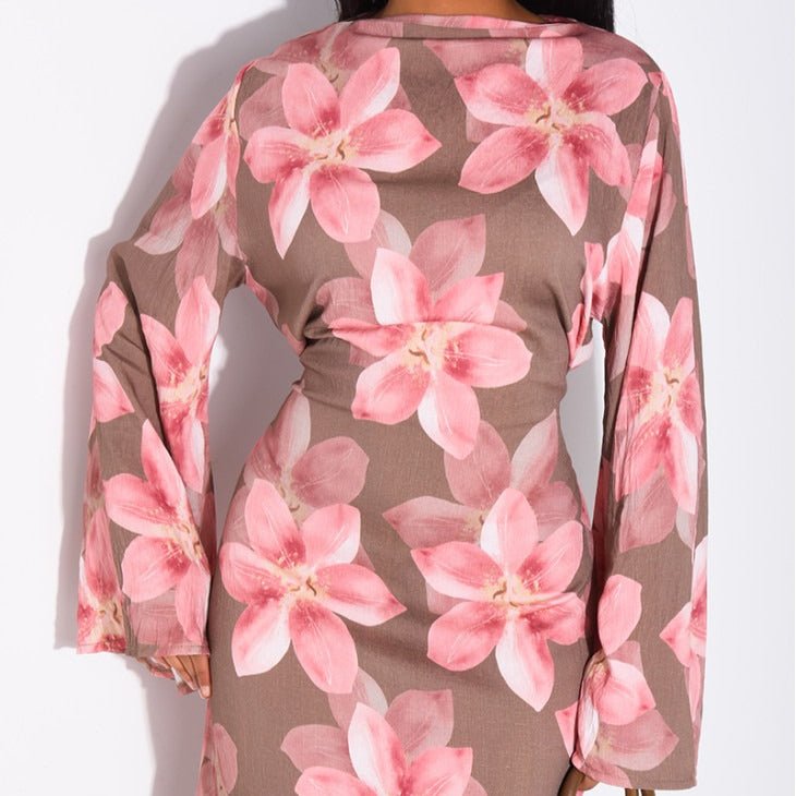 Back view with self-tie sash tied in bow