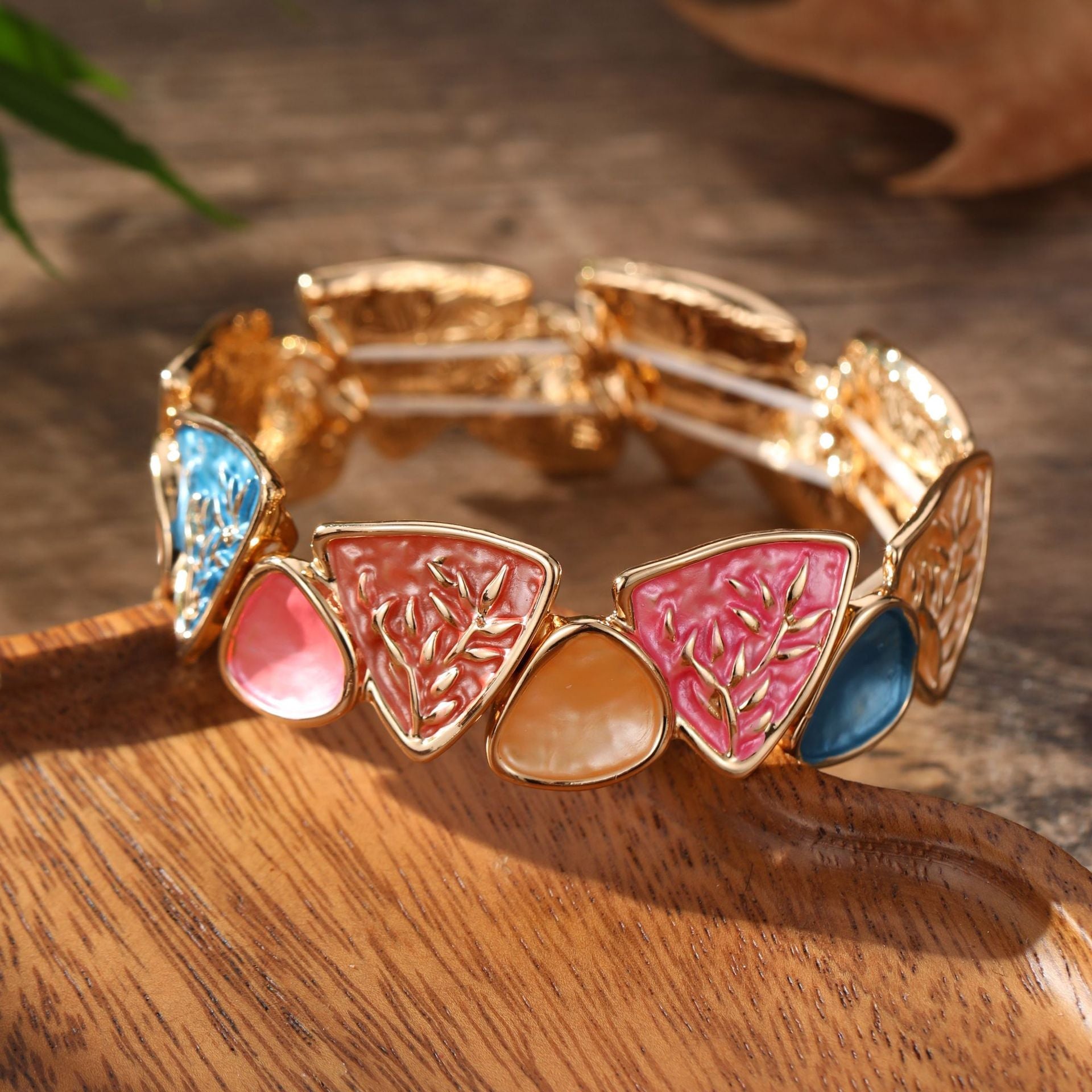 Geometric Triangle Stretch Bracelet(MAC438) - Mariam's Collection