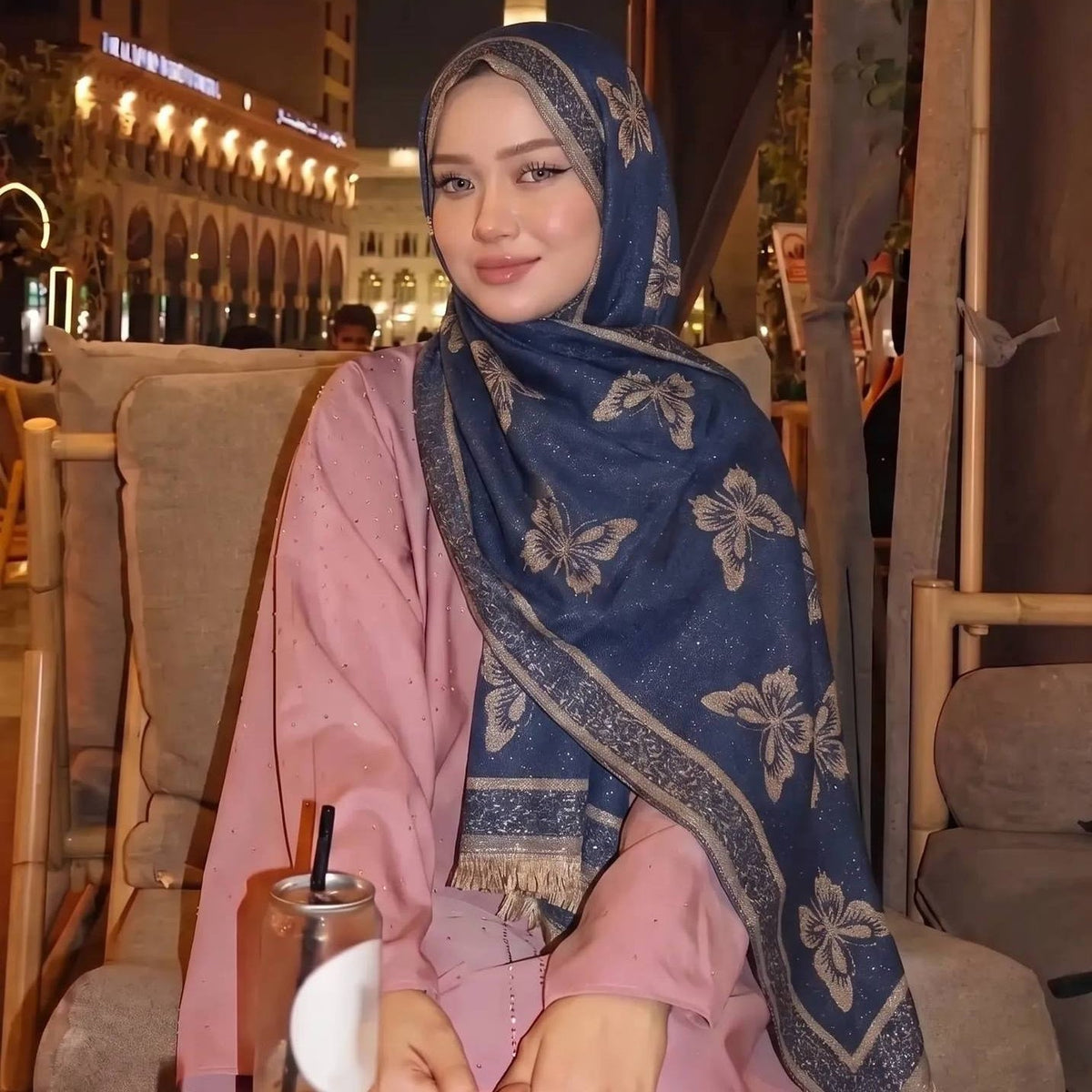 Gold-Thread Jacquard Hijab(MH262) - Mariam's Collection