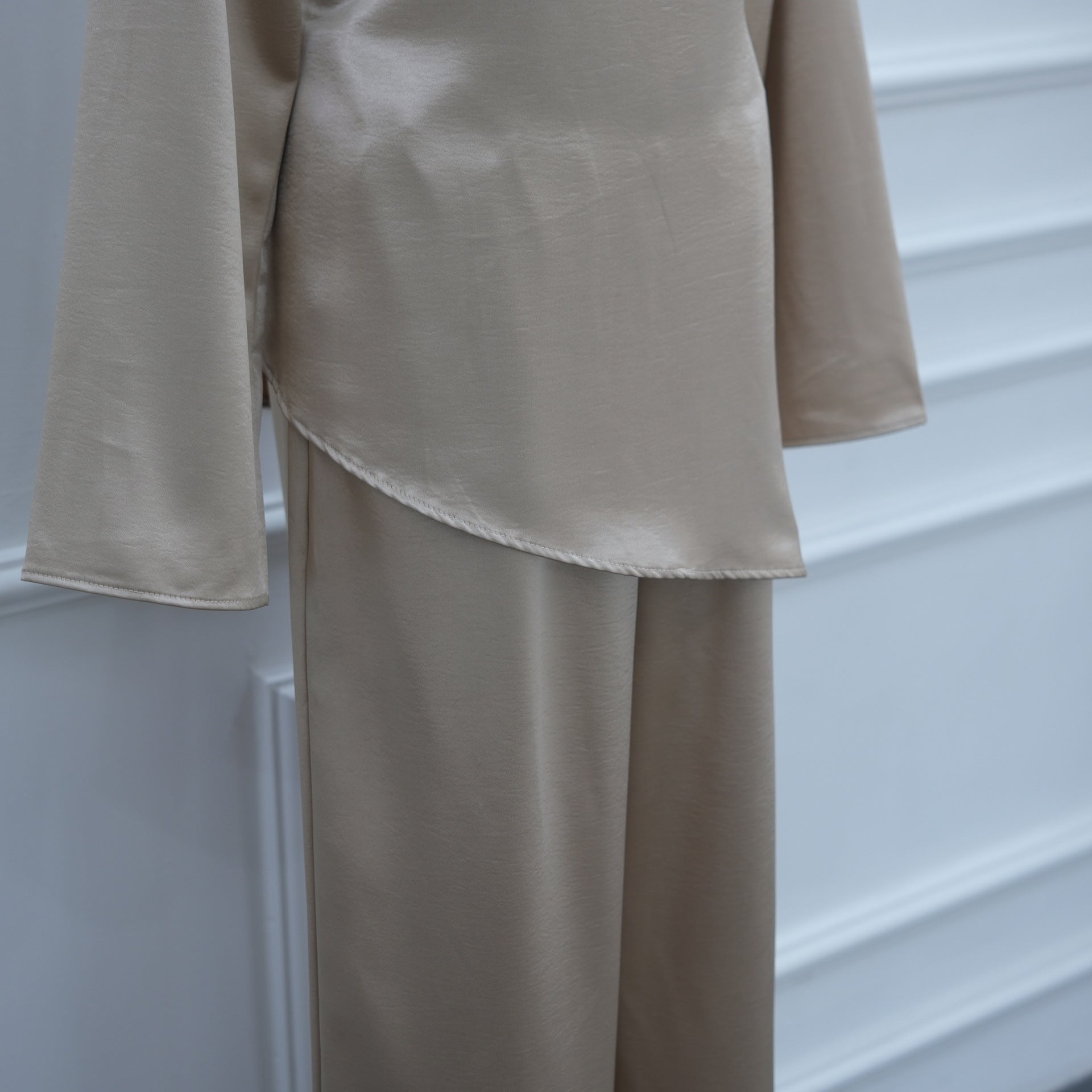 Lustrous Satin-Feel Round Neck Top & Wide-Leg Trousers Co-ord Set (MS522) - Mariam's Collection