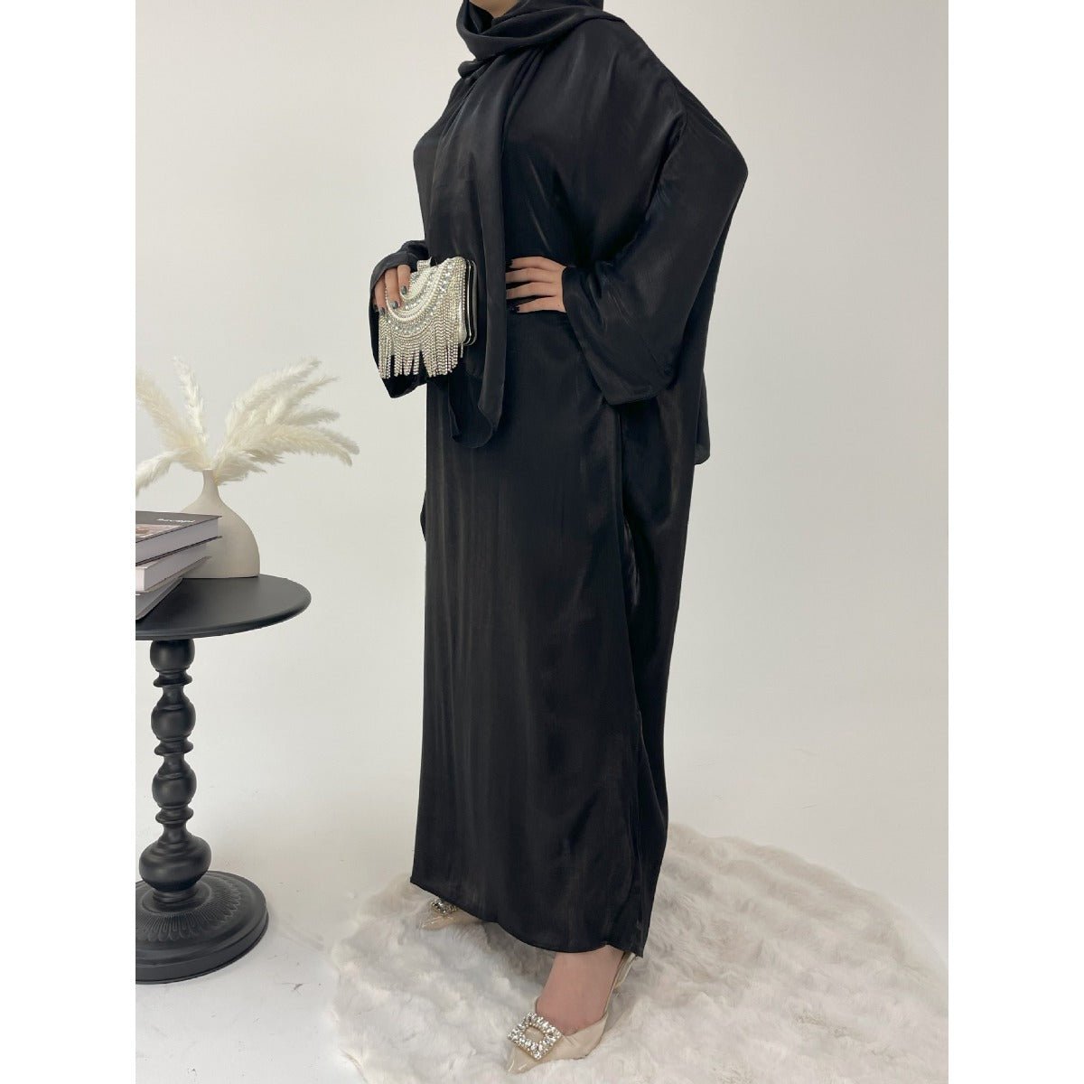 Luxury Bubble Sleeve Abaya Dress | Muslim Elegant Evening Wear Glossy Modest Robe. (MA245) - Mariam's Collection