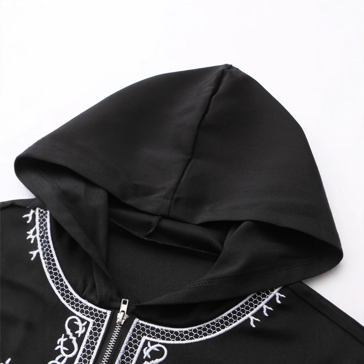 Luxury Loose Fit Hooded Premium Embroidered Men's Thobe Robe with Zipper & Islamic Calligraphy Design. (MT024) - Mariam's Collection