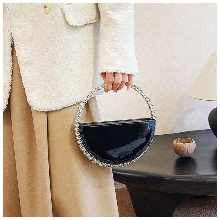 MAC154 Round Diamond Clutch - Mariam's Collection