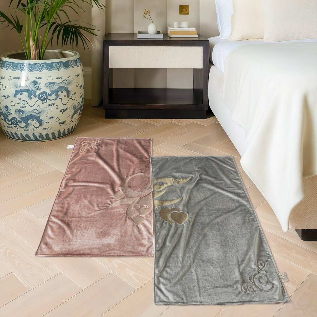 Meaningful Arabic Art German Velvet Couples Prayer Mat Set Interactive Pattern Prayer Mat (MR081) - Mariam's Collection