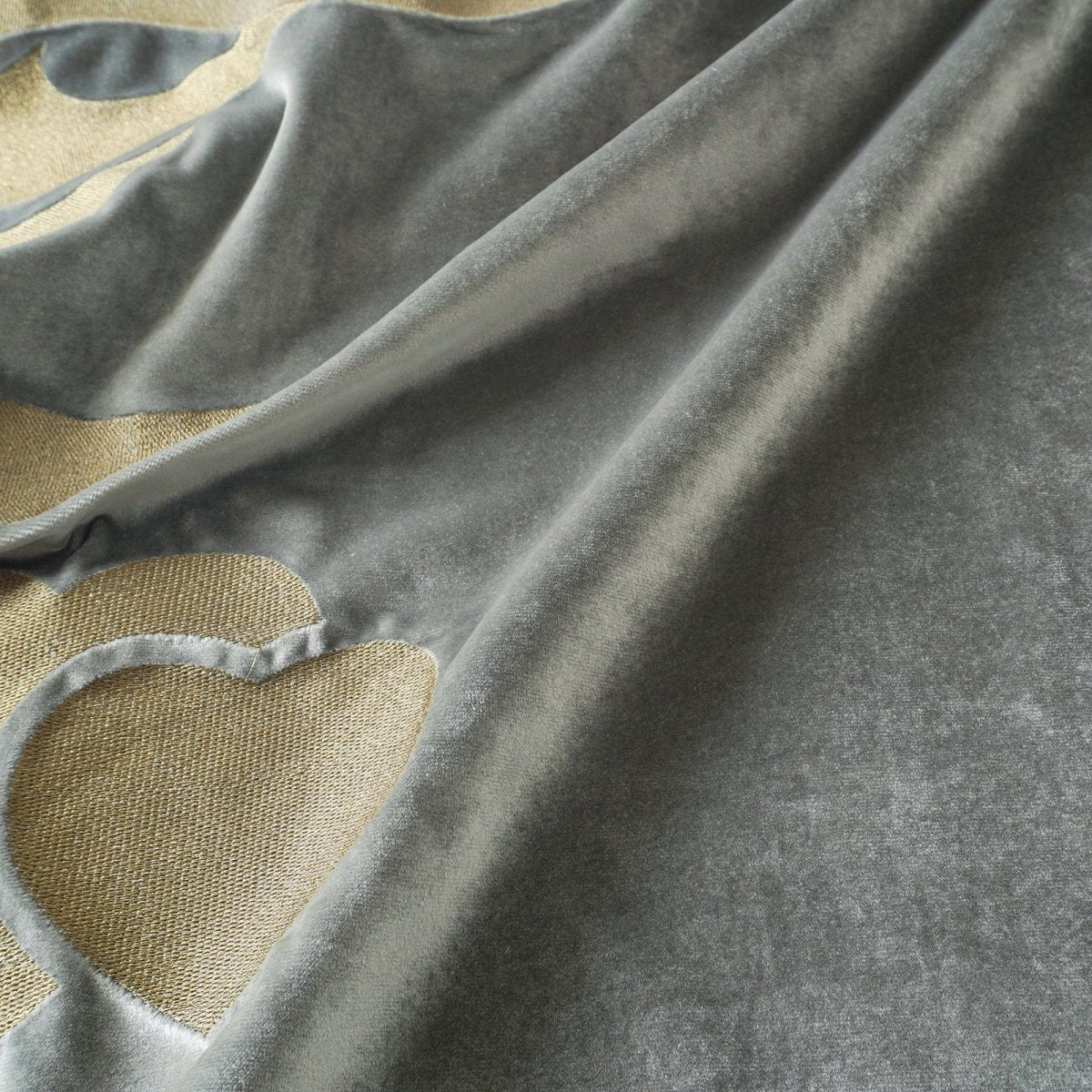 Meaningful Arabic Art German Velvet Couples Prayer Mat Set Interactive Pattern Prayer Mat (MR081) - Mariam's Collection