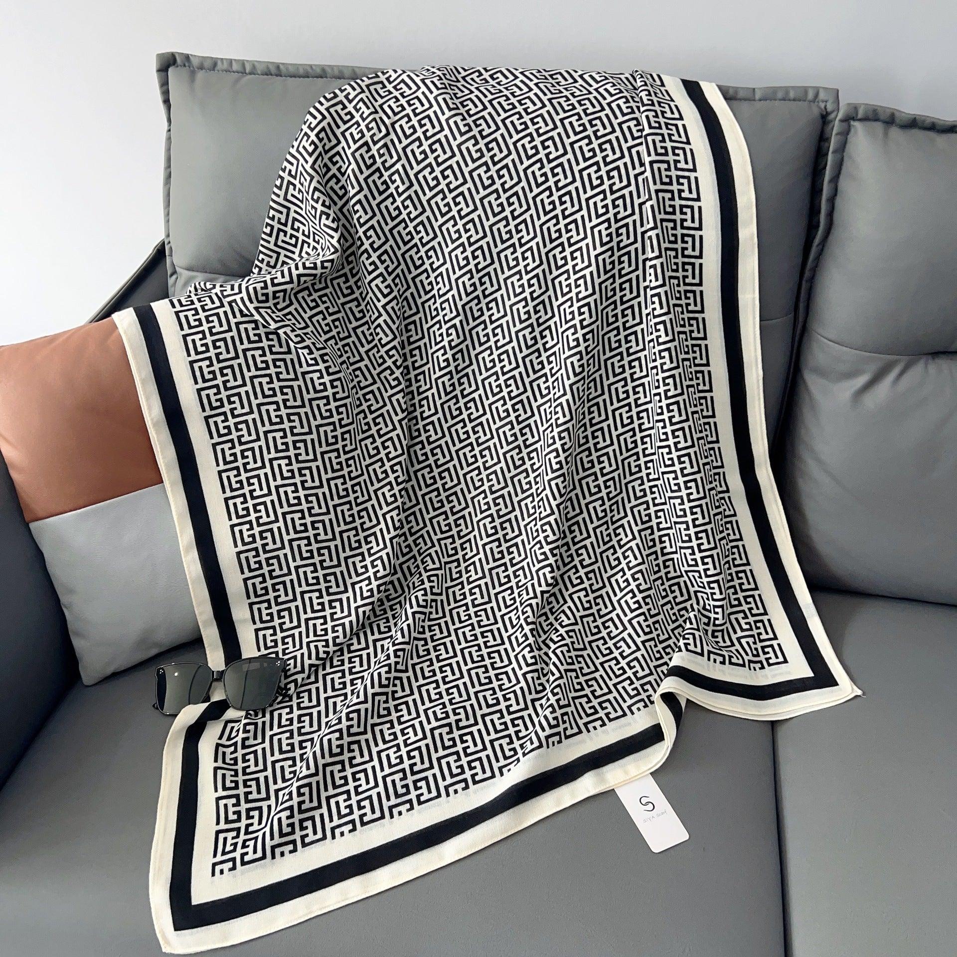 MH057 Lettered Rayon And Linen Hijab - Mariam's Collection