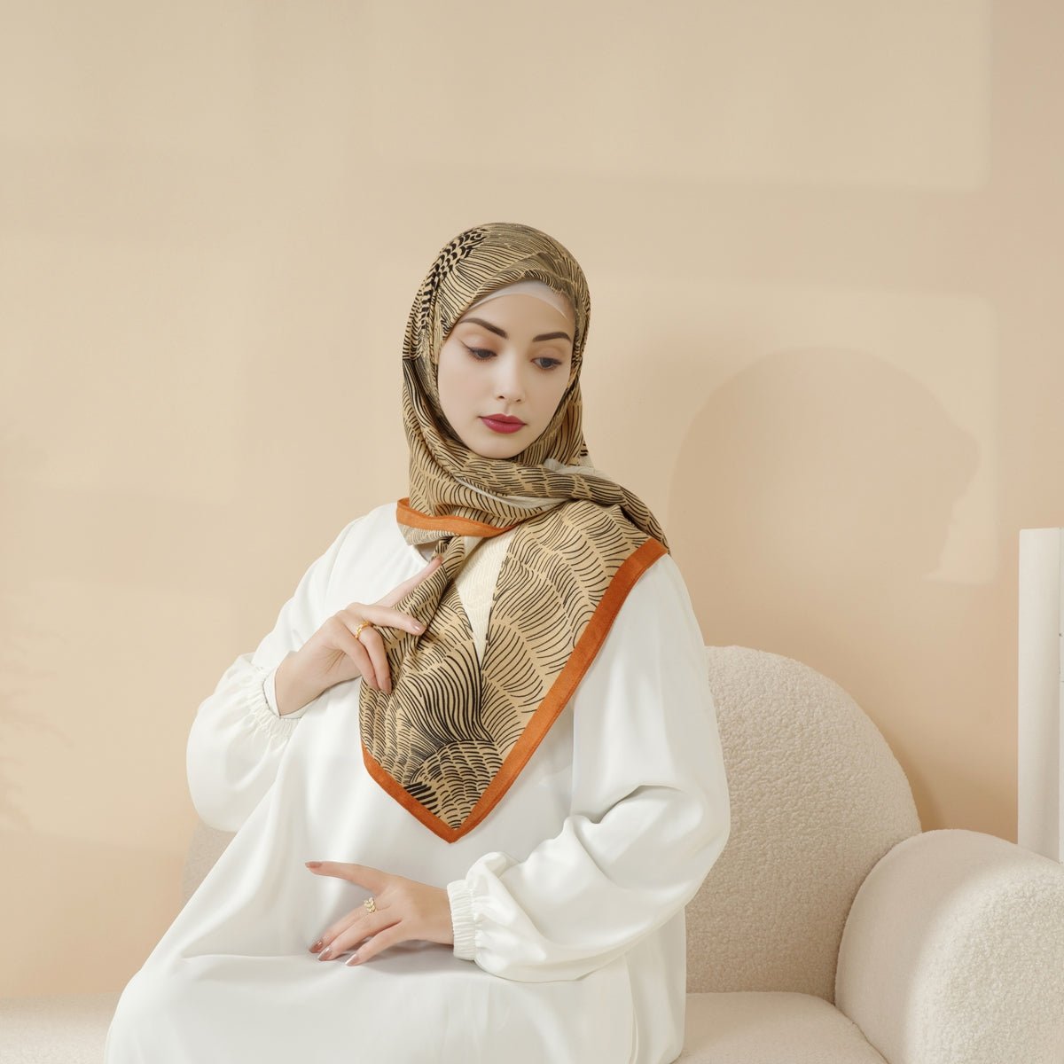 MH096 Printed Cashmere Touch Square Hijab - Mariam's Collection