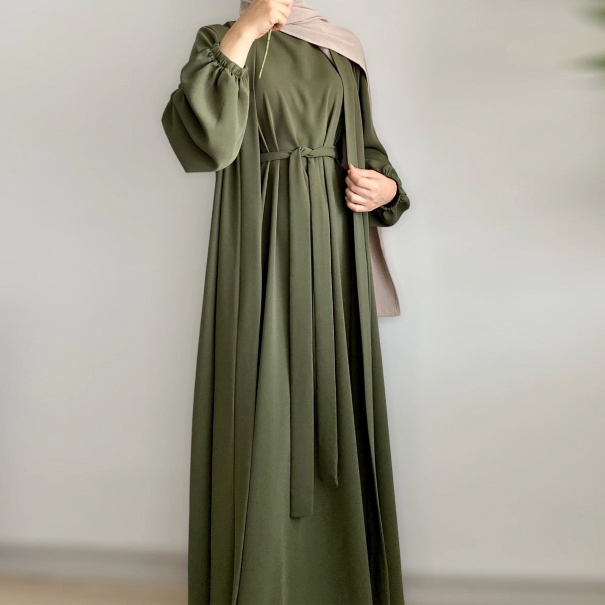MOA092 Solid Color Elegant Open Abaya with Pockets 3 - Piece Set - Mariam's Collection