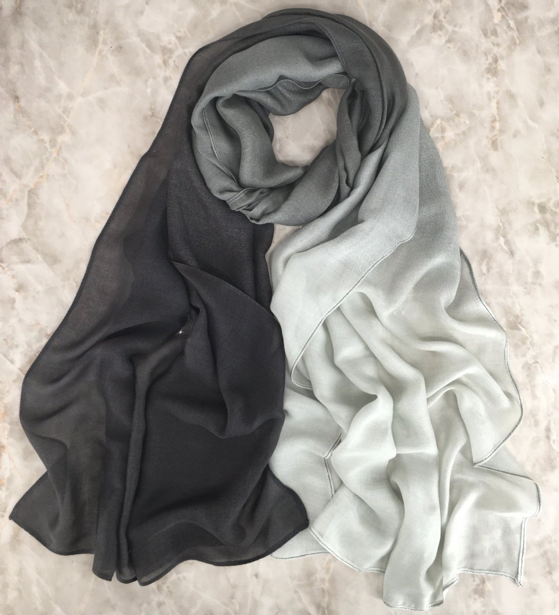 Modal Gradient Soft Hijab Color Transition Hijab (MH162) - Mariam's Collection