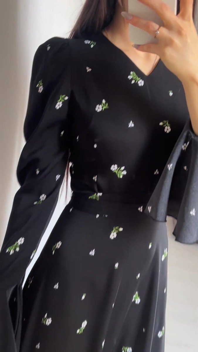 Modest V - Neck Boho Chiffon Black Floral Abaya Dress with Lotus Sleeve Flared Bell Sleeves. (MA202) - Mariam's Collection