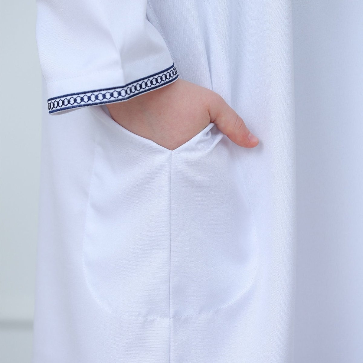 Muslim Boys Embroidered Hooded Thobe with Pockets (MKB014) - Mariam's Collection