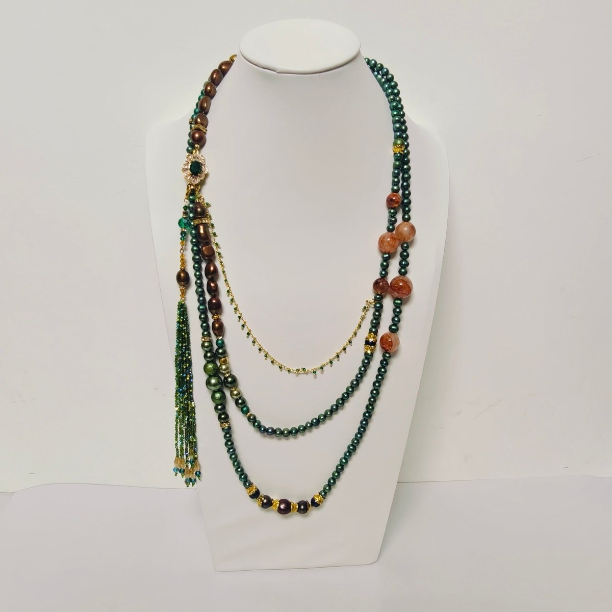 Pearlescent Artistry Handmade Pearl Beaded Necklace (MAC347) - Mariam's Collection
