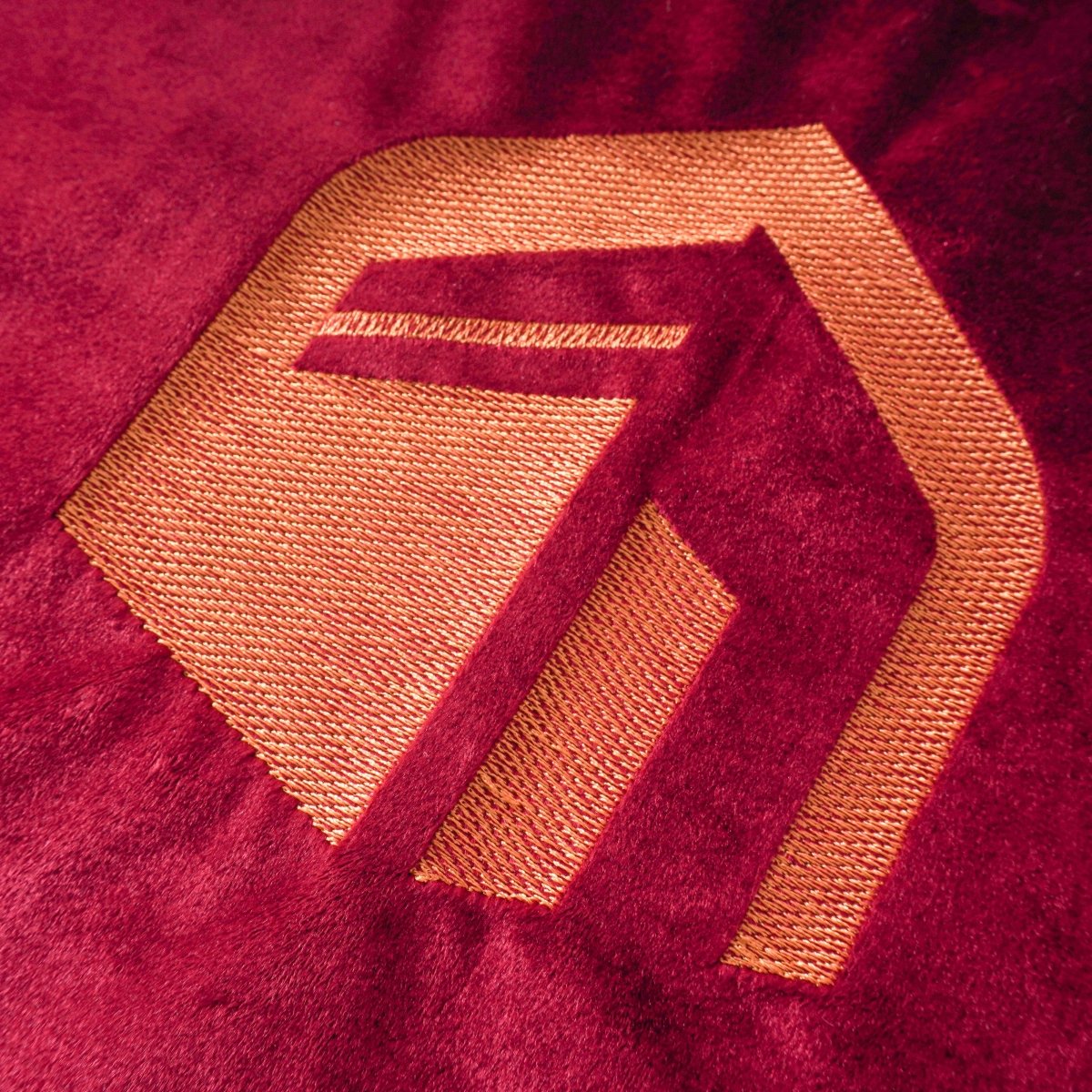 Premium German Velvet Travel Prayer Mat – Waterproof Compact Hypoallergenic Prayer Mat (MR080) - Mariam's Collection