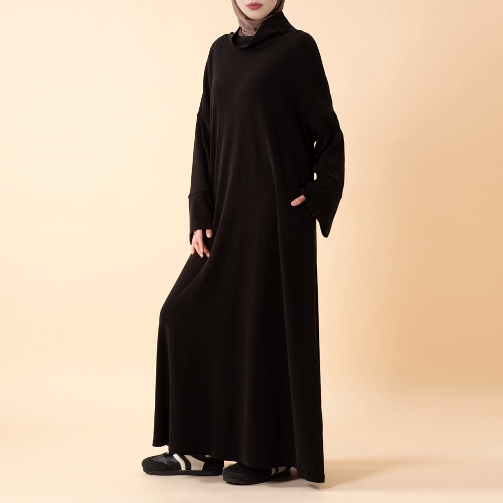 Relaxed Turtleneck Abaya with Pockets (MA383) - Mariam's Collection