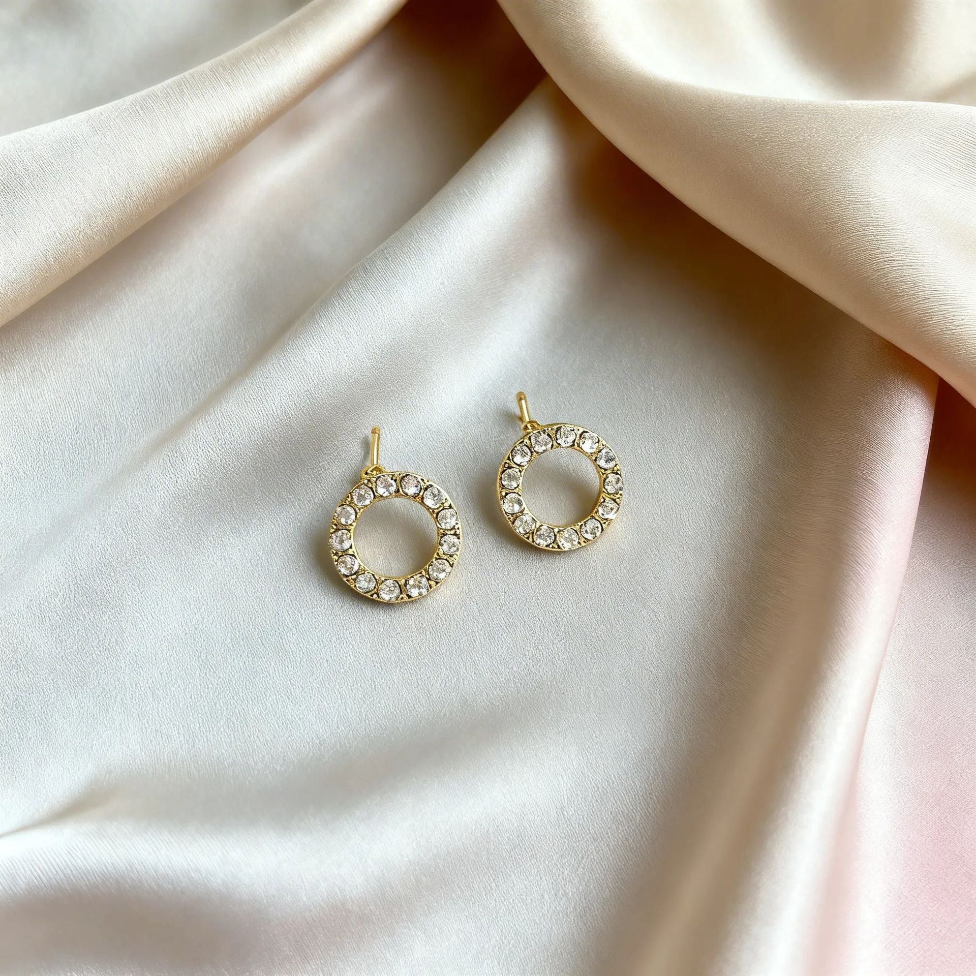 Sparkling Constellation Ear Crawler(MAC478) - Mariam's Collection