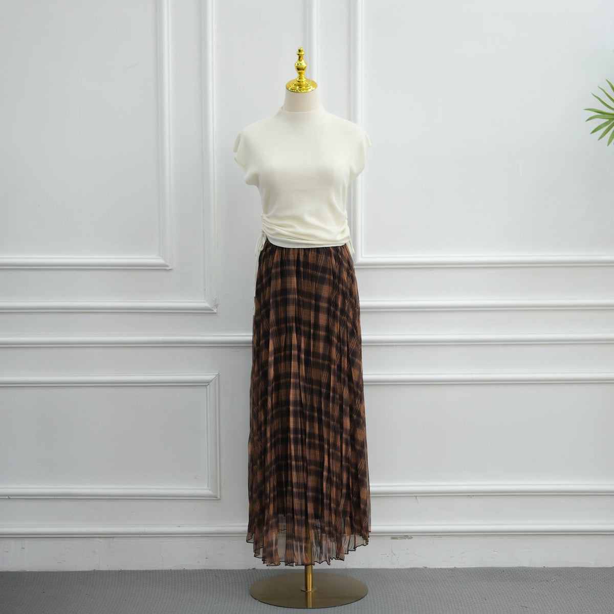 Vintage Plaid Mesh Pleated Maxi Skirt(MS597) - Mariam's Collection