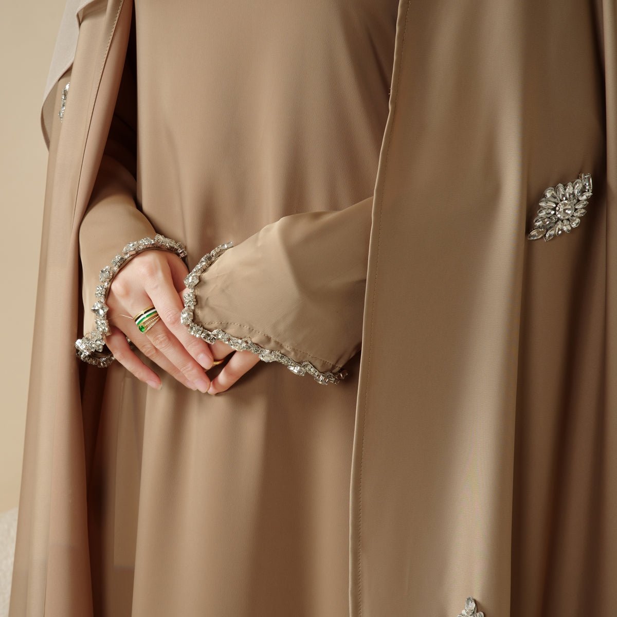 Bulk Abayas: Wholesale Abaya Supplier  |  Become Wholesale Partner of Mariam's Collecton! - Mariam's Collection