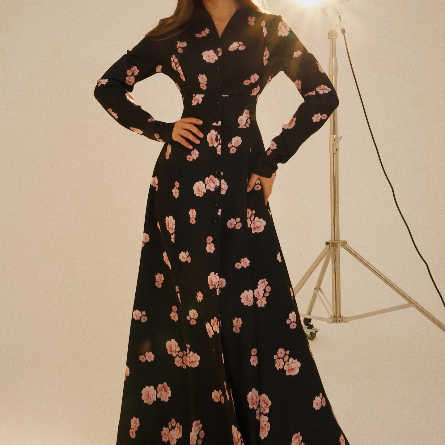 Geblümtes Maxikleid mit Knopfleiste (MS489)