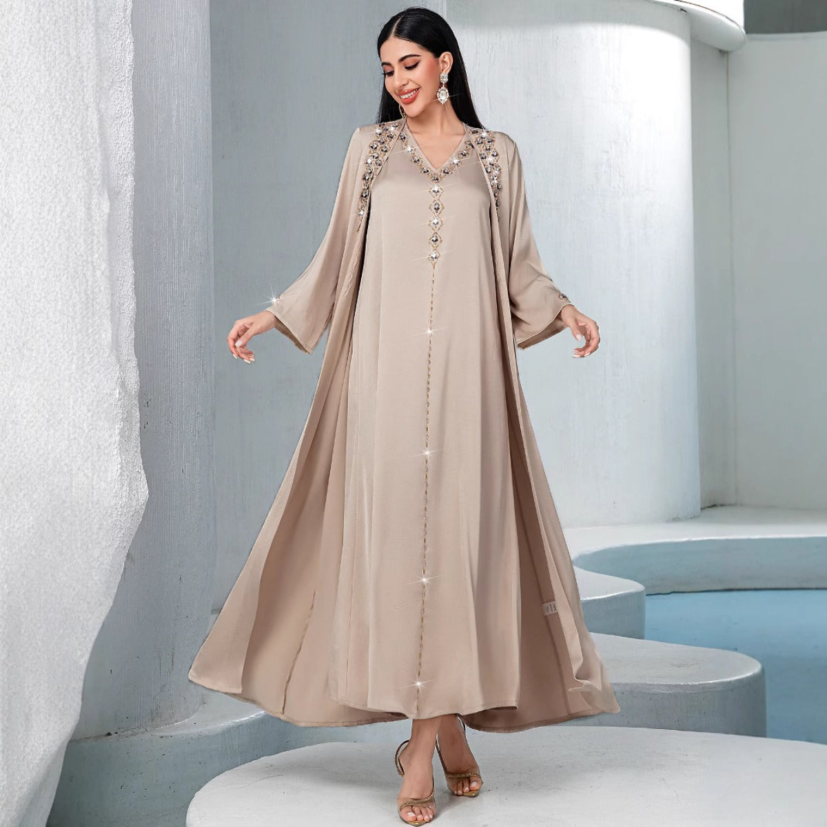 Luxury Muslim Kaftan Set Evening Wear | Beige Hand-Sewn Diamond Two-Piece Dress with Bell Sleeves(MOA202)