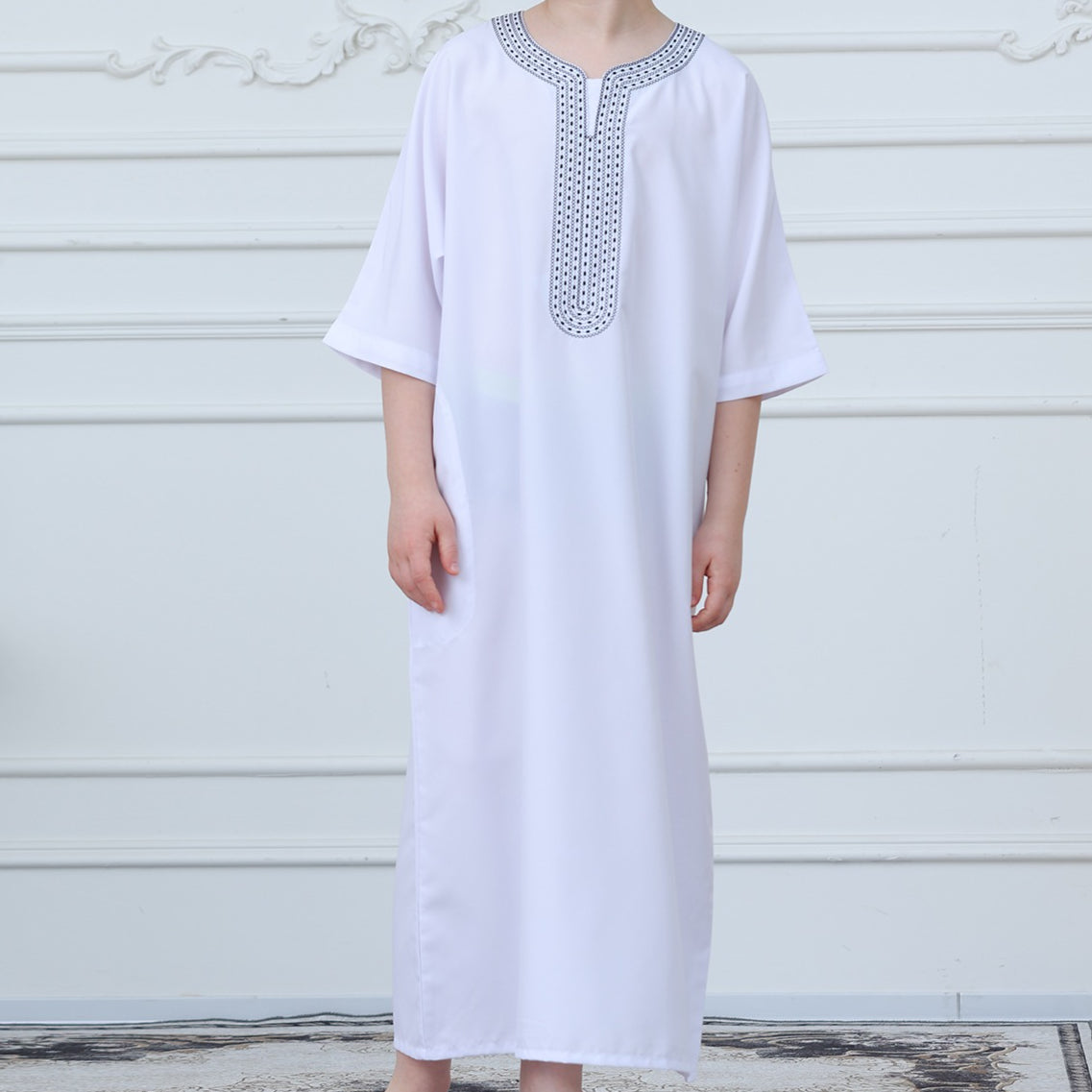 Black Geometric Trim Islamic Thobe(MKB018)