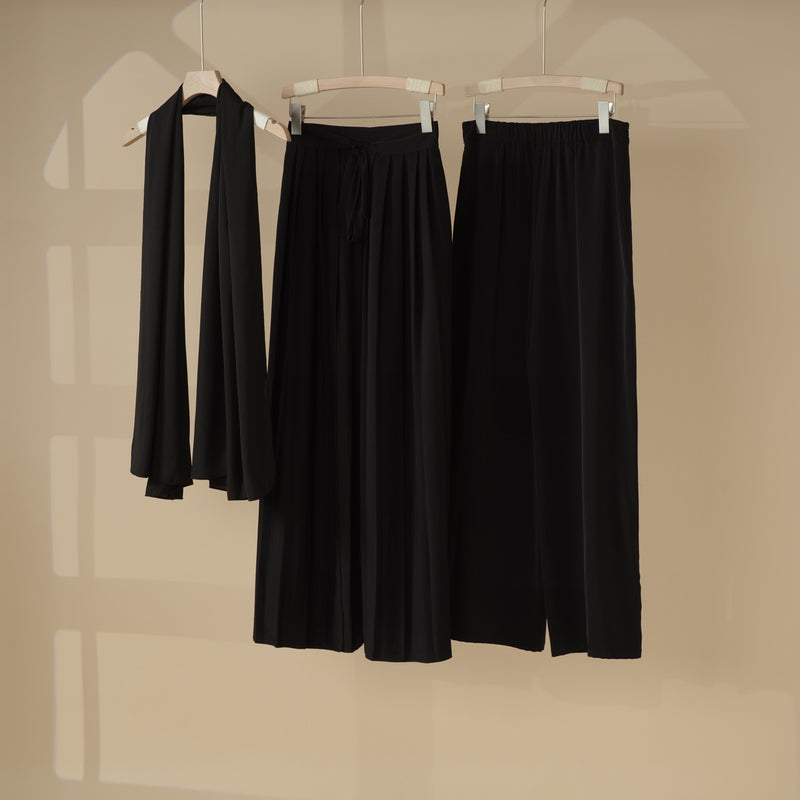 Archive Piece Pleated Overskirt, Wide-Cut Pants Set - MP012 (Size M Only)