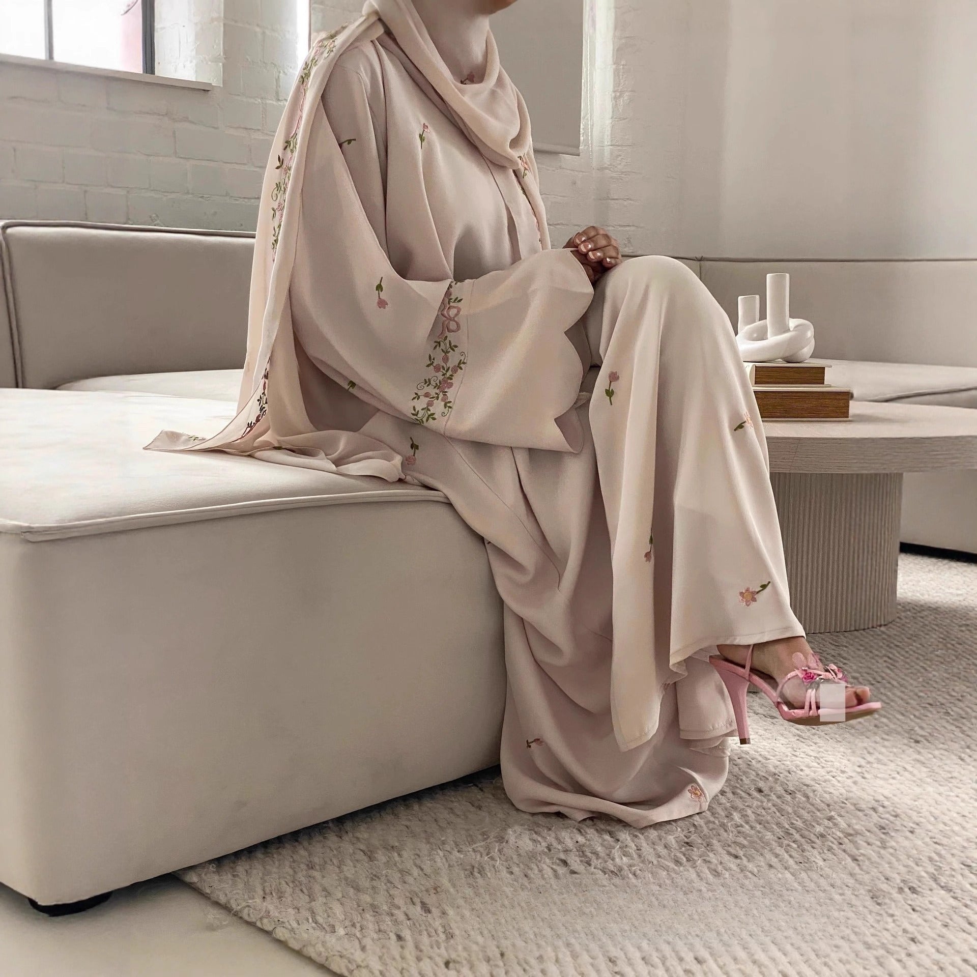 Embroidered Floral Abaya with Matching Hijab(MOA277)