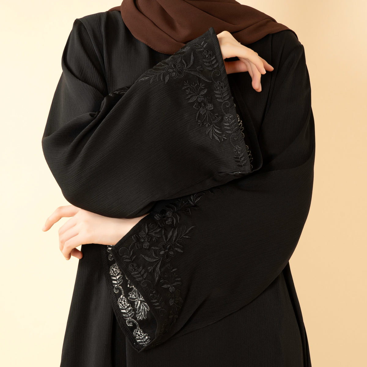 Floral Embroidered Cuff Abaya | Umbrella-Cut Zoom Maxi Dress(MA342)